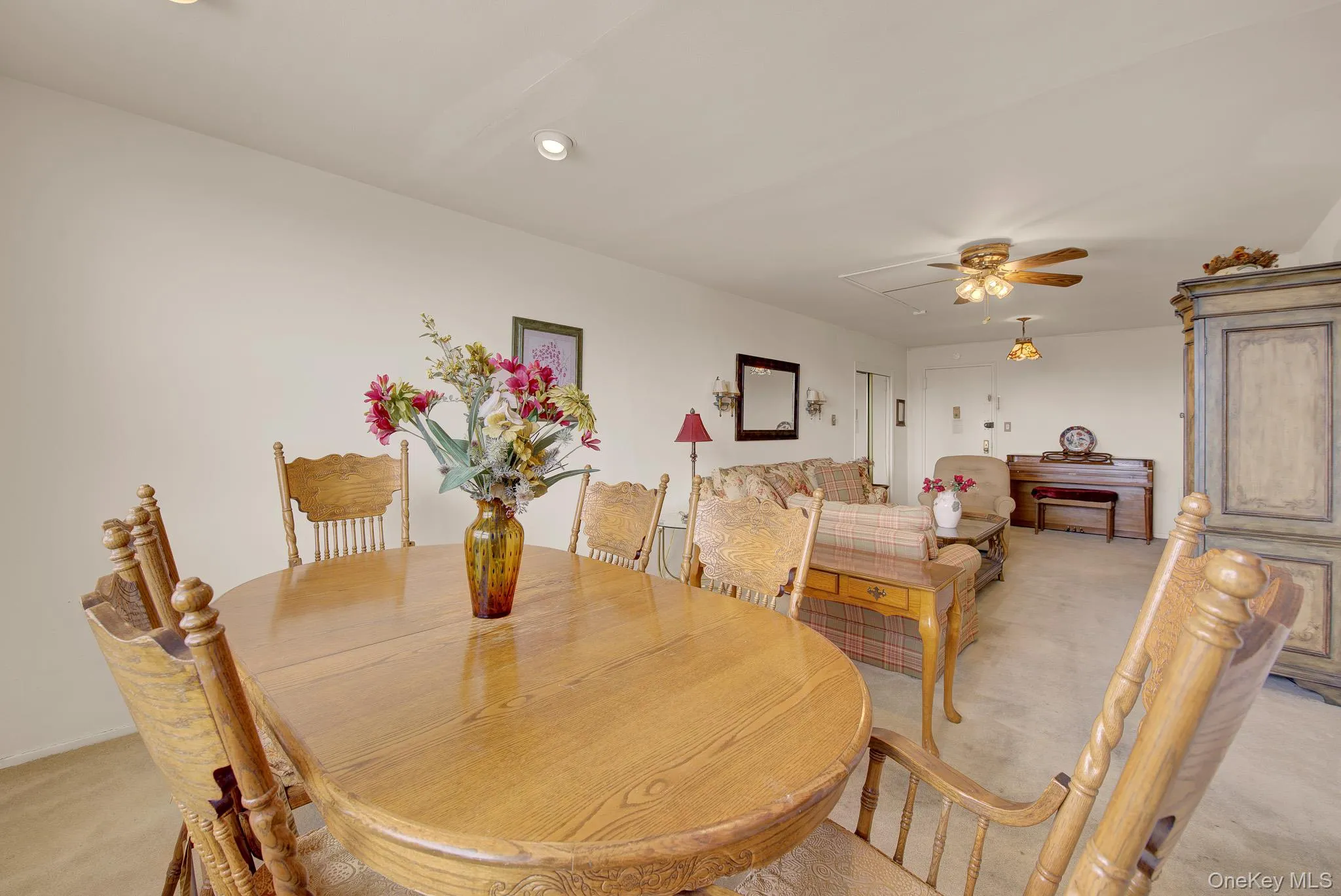 54-44 Little Neck Parkway, New York, NY, 1 Bedroom Bedrooms, 5 Rooms Rooms,1 BathroomBathrooms,Residential,For Rent,Little Neck,0,1008684 54-44 Little Neck Parkway, New York, NY, 1 Bedroom Bedrooms, 5 Rooms Rooms,1 BathroomBathrooms,Residential,For Rent,Little Neck,0,1008684