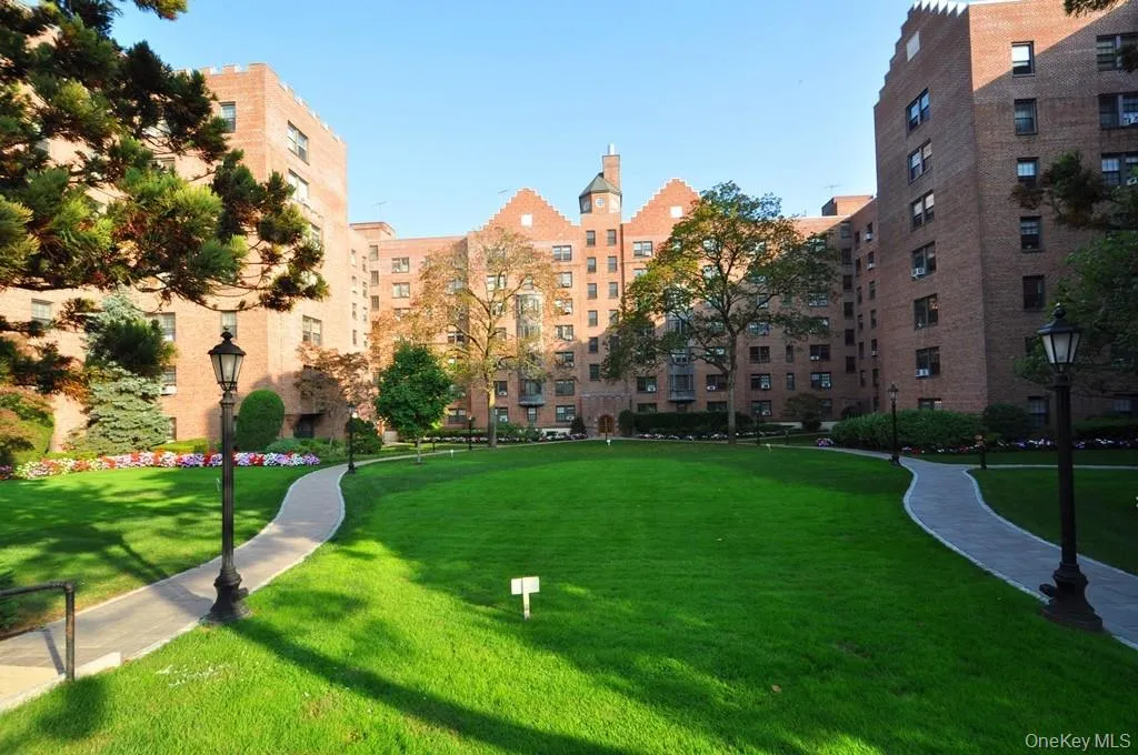 Scarsdale Manor has two manicured courtyards and all of your utilities (electric, gas, heat and hot water) are included in your maintenance Scarsdale Manor has two manicured courtyards and all of your utilities (electric, gas, heat and hot water) are included in your maintenance