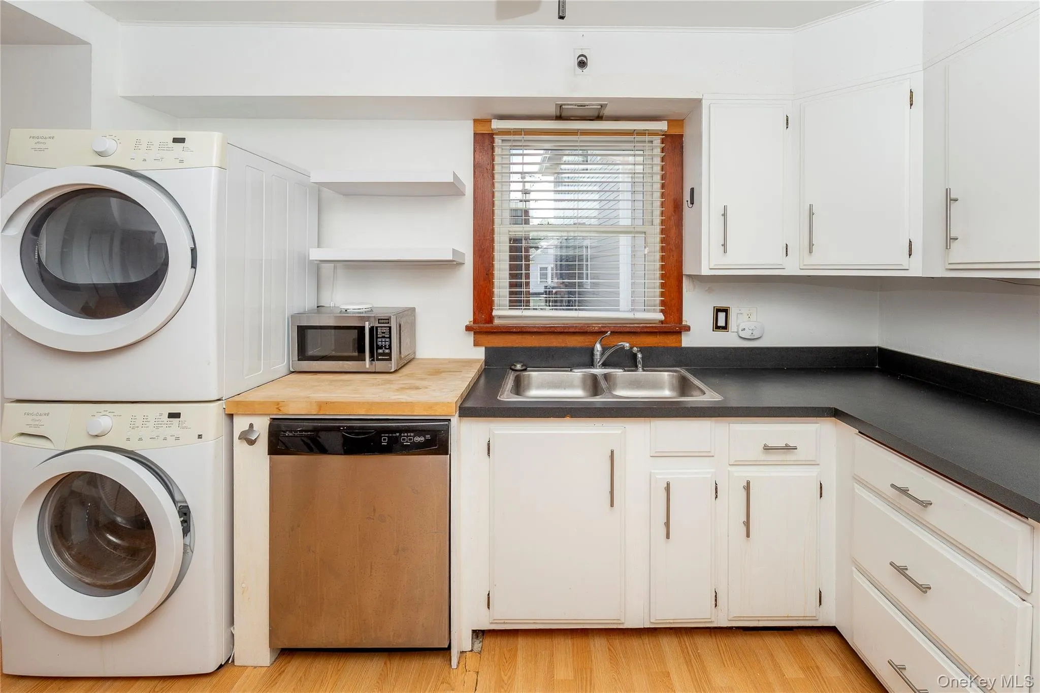 3 Memorial Avenue, Pawling, NY, 2 Bedrooms Bedrooms, 4 Rooms Rooms,1 BathroomBathrooms,Residential Lease,For Rent,Memorial,0,1008697 3 Memorial Avenue, Pawling, NY, 2 Bedrooms Bedrooms, 4 Rooms Rooms,1 BathroomBathrooms,Residential Lease,For Rent,Memorial,0,1008697
