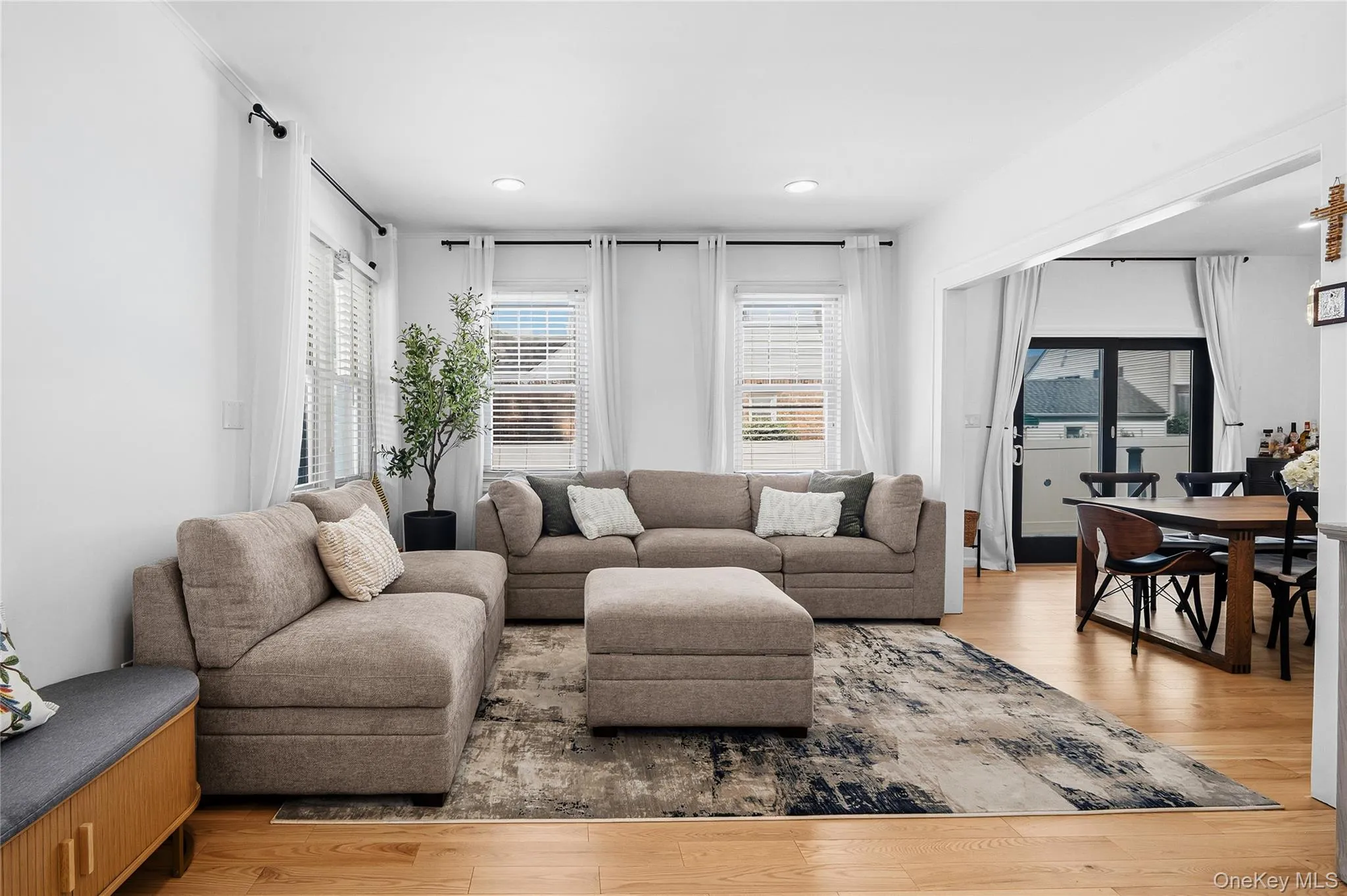 1315 6th Avenue, Hempstead, NY, 6 Bedrooms Bedrooms, 10 Rooms Rooms,3 BathroomsBathrooms,Residential,For Rent,6th,0,1008698 1315 6th Avenue, Hempstead, NY, 6 Bedrooms Bedrooms, 10 Rooms Rooms,3 BathroomsBathrooms,Residential,For Rent,6th,0,1008698