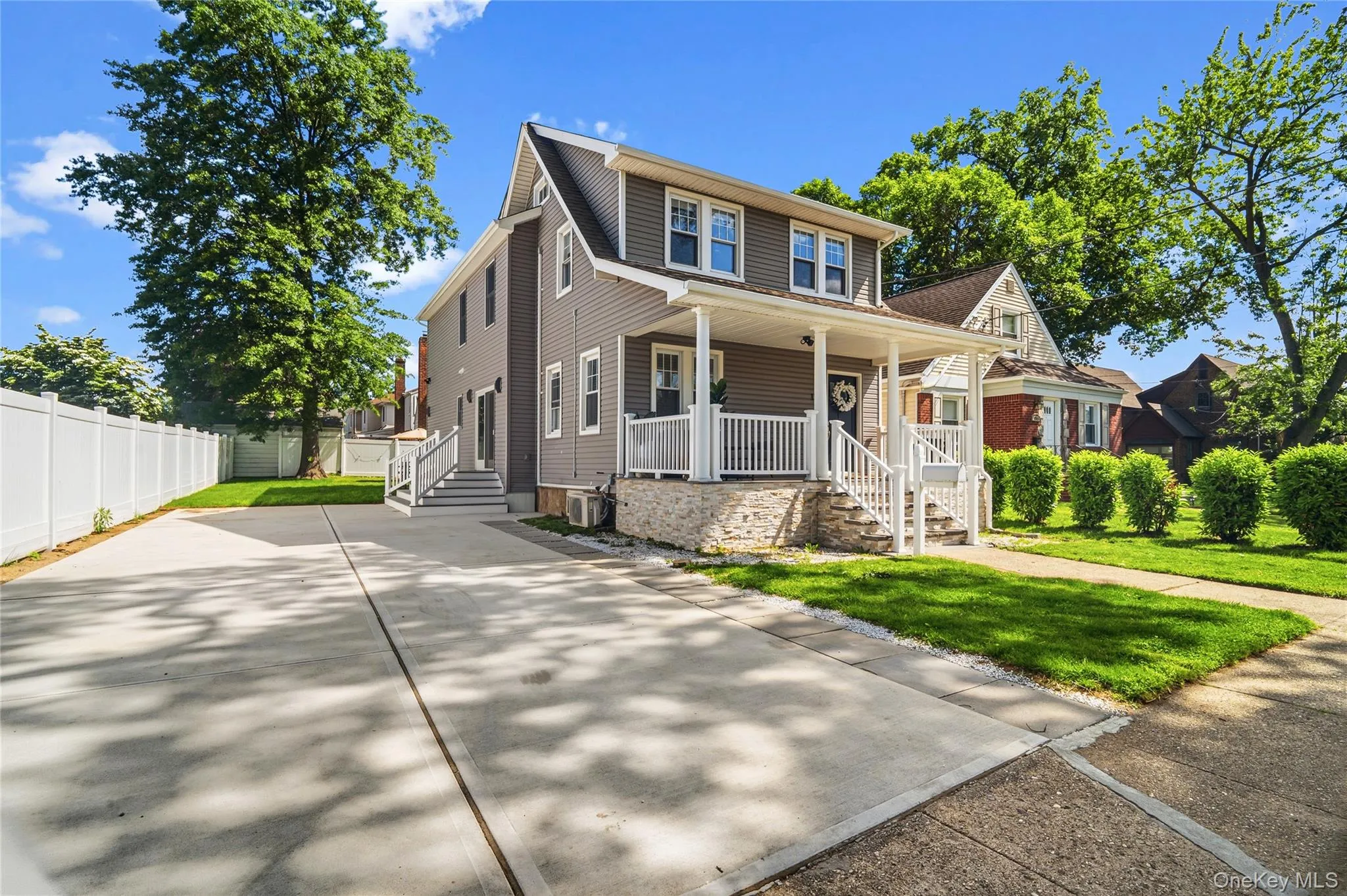 1315 6th Avenue, Hempstead, NY, 6 Bedrooms Bedrooms, 10 Rooms Rooms,3 BathroomsBathrooms,Residential,For Rent,6th,0,1008698 1315 6th Avenue, Hempstead, NY, 6 Bedrooms Bedrooms, 10 Rooms Rooms,3 BathroomsBathrooms,Residential,For Rent,6th,0,1008698