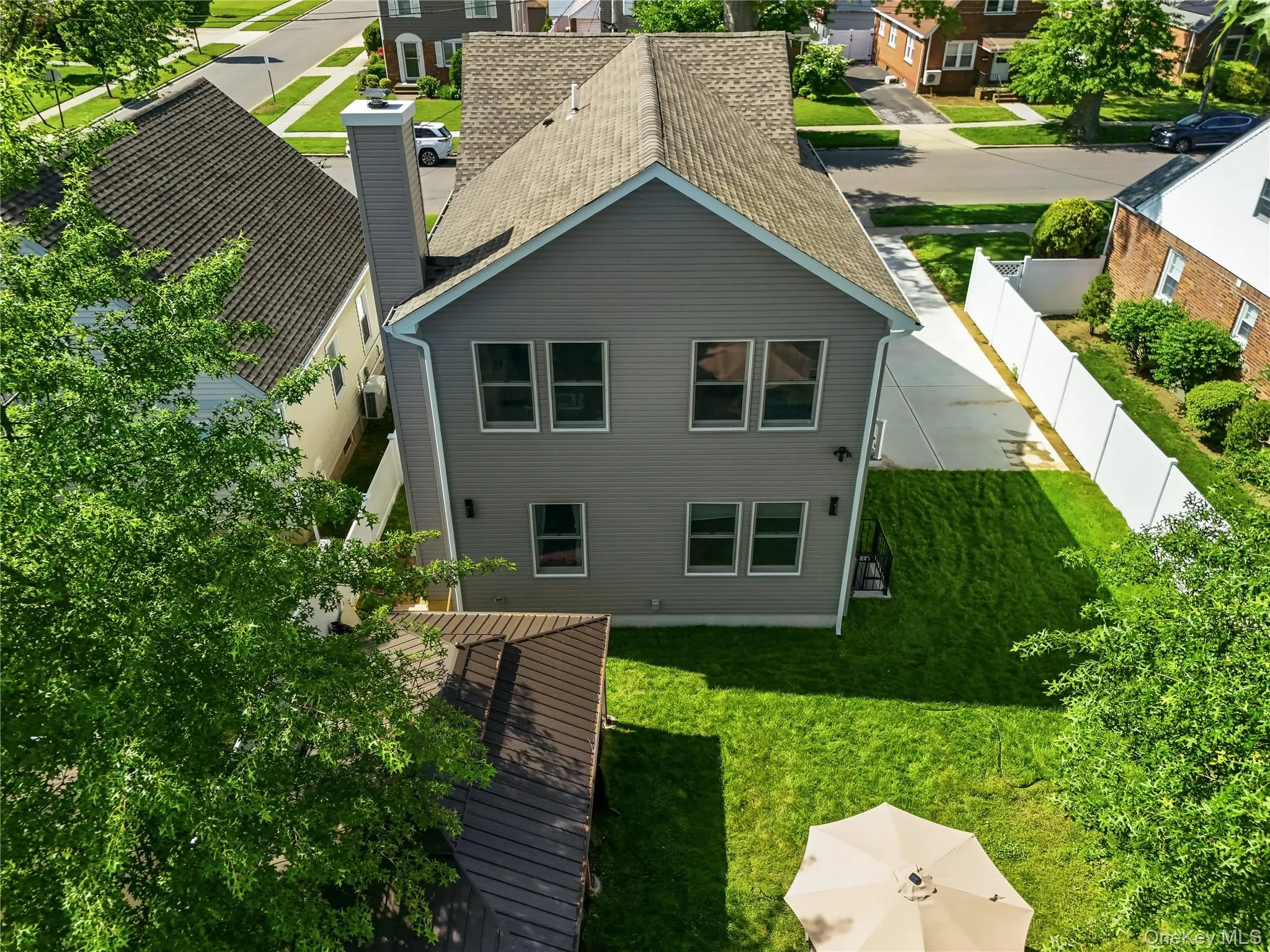 1315 6th Avenue, Hempstead, NY, 6 Bedrooms Bedrooms, 10 Rooms Rooms,3 BathroomsBathrooms,Residential,For Rent,6th,0,1008698 1315 6th Avenue, Hempstead, NY, 6 Bedrooms Bedrooms, 10 Rooms Rooms,3 BathroomsBathrooms,Residential,For Rent,6th,0,1008698