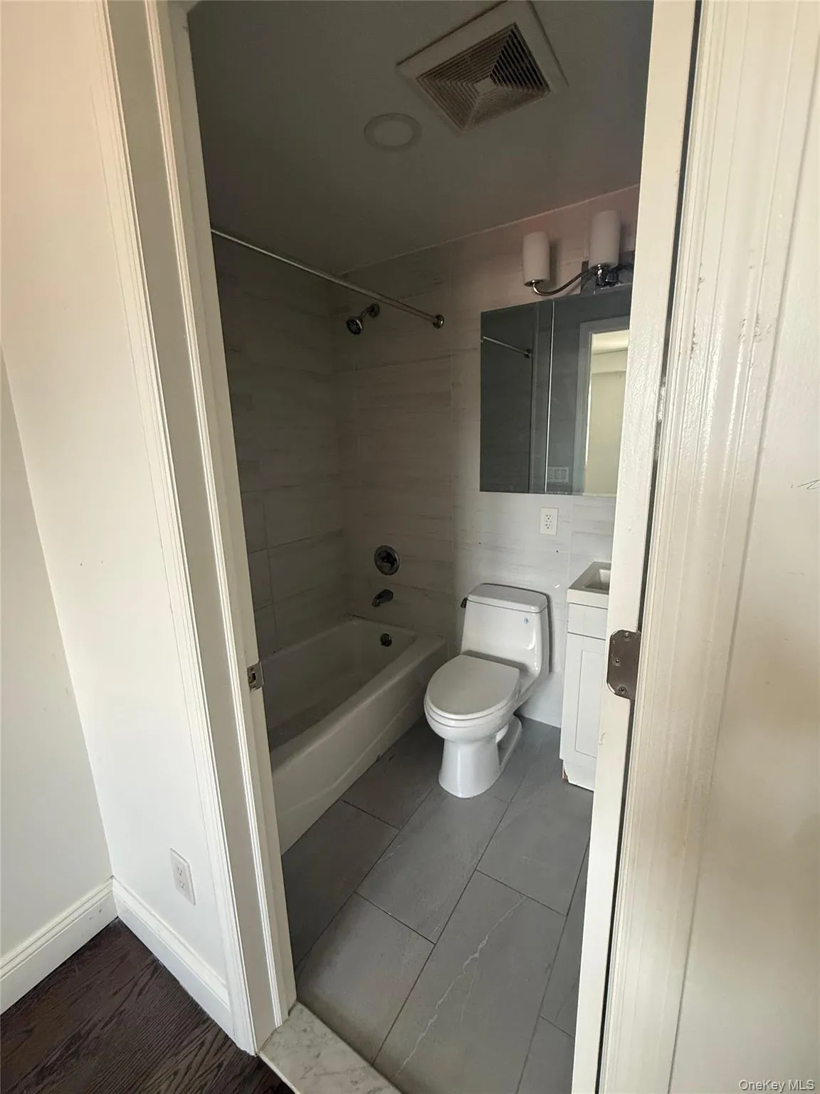 34-44 59TH Street, New York, NY, 3 Bedrooms Bedrooms, 5 Rooms Rooms,2 BathroomsBathrooms,Residential Lease,For Rent,59TH,0,1008700 34-44 59TH Street, New York, NY, 3 Bedrooms Bedrooms, 5 Rooms Rooms,2 BathroomsBathrooms,Residential Lease,For Rent,59TH,0,1008700