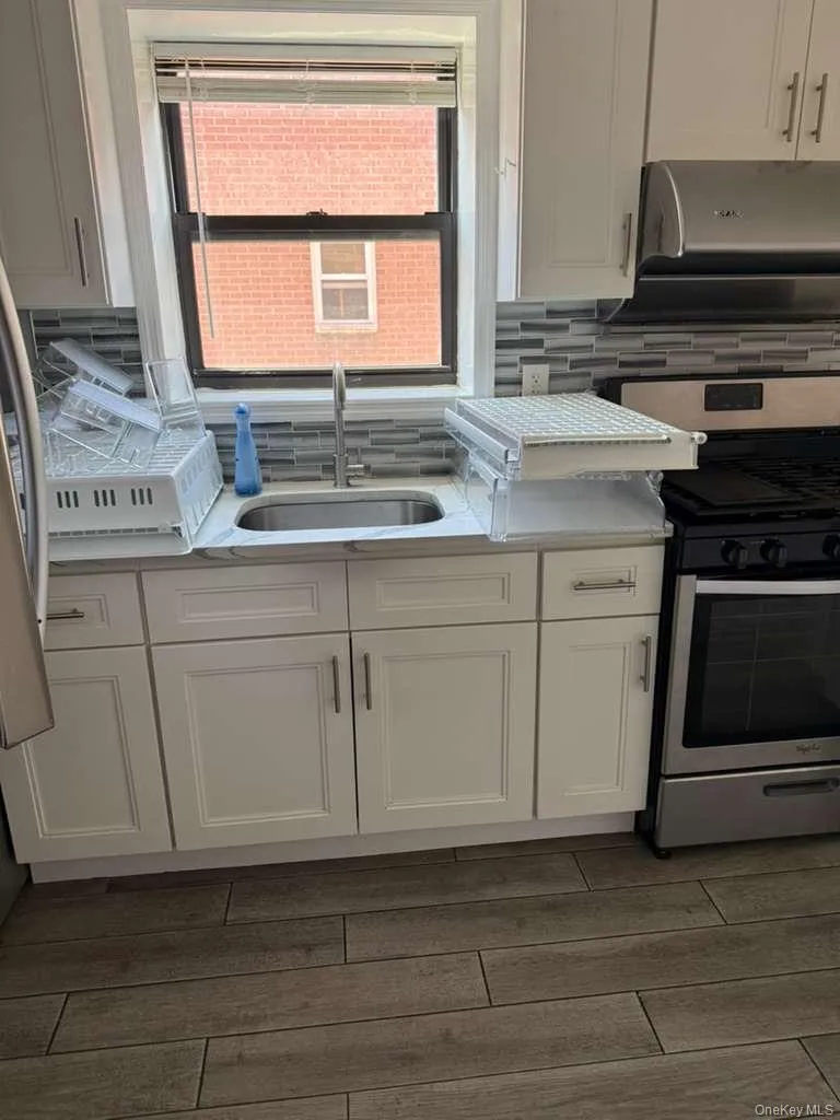 34-44 59TH Street, New York, NY, 3 Bedrooms Bedrooms, 5 Rooms Rooms,2 BathroomsBathrooms,Residential Lease,For Rent,59TH,0,1008700 34-44 59TH Street, New York, NY, 3 Bedrooms Bedrooms, 5 Rooms Rooms,2 BathroomsBathrooms,Residential Lease,For Rent,59TH,0,1008700