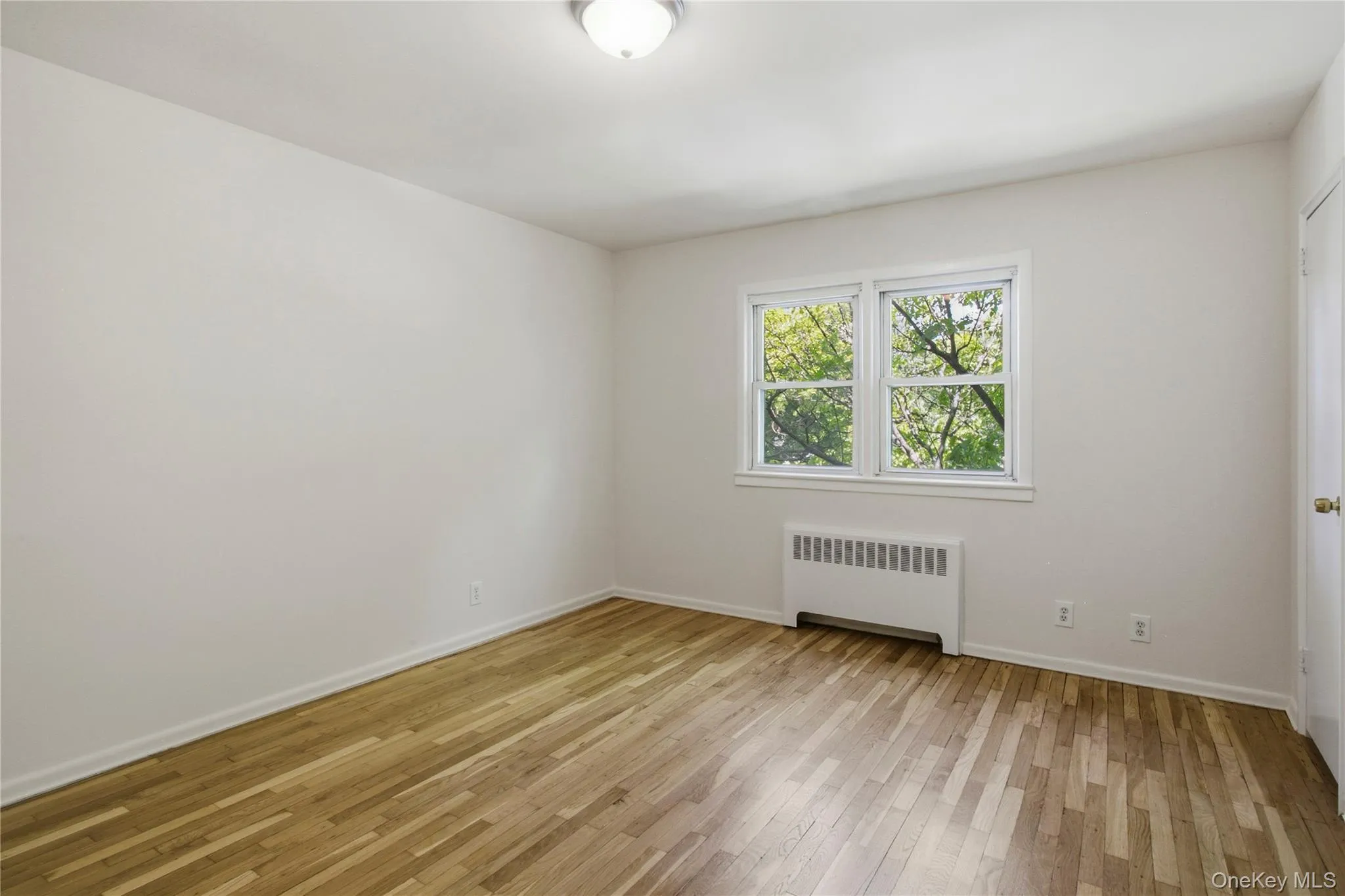 140 Broadway, Greenburgh, NY, 2 Bedrooms Bedrooms, 5 Rooms Rooms,1 BathroomBathrooms,Residential,For Rent,Broadway,0,KEY1008701 140 Broadway, Greenburgh, NY, 2 Bedrooms Bedrooms, 5 Rooms Rooms,1 BathroomBathrooms,Residential,For Rent,Broadway,0,KEY1008701