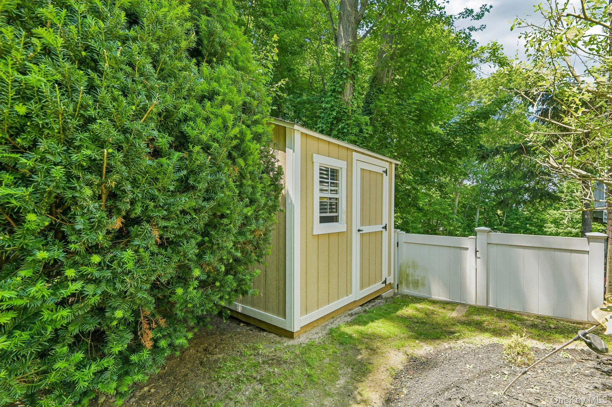 3 Walnut Place, Huntington, NY, 4 Bedrooms Bedrooms, 8 Rooms Rooms,2 BathroomsBathrooms,Residential,For Rent,Walnut,0,1008711 3 Walnut Place, Huntington, NY, 4 Bedrooms Bedrooms, 8 Rooms Rooms,2 BathroomsBathrooms,Residential,For Rent,Walnut,0,1008711