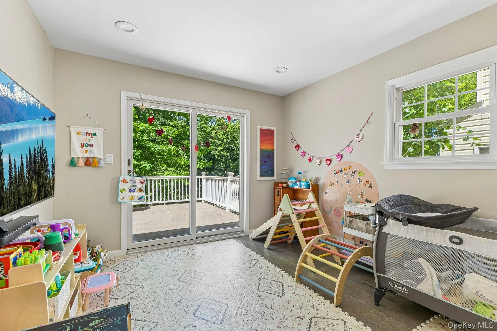 3 Walnut Place, Huntington, NY, 4 Bedrooms Bedrooms, 8 Rooms Rooms,2 BathroomsBathrooms,Residential,For Rent,Walnut,0,1008711 3 Walnut Place, Huntington, NY, 4 Bedrooms Bedrooms, 8 Rooms Rooms,2 BathroomsBathrooms,Residential,For Rent,Walnut,0,1008711