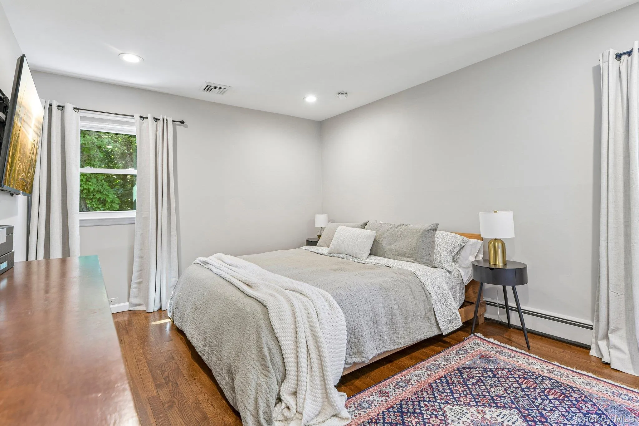 3 Walnut Place, Huntington, NY, 4 Bedrooms Bedrooms, 8 Rooms Rooms,2 BathroomsBathrooms,Residential,For Rent,Walnut,0,1008711 3 Walnut Place, Huntington, NY, 4 Bedrooms Bedrooms, 8 Rooms Rooms,2 BathroomsBathrooms,Residential,For Rent,Walnut,0,1008711