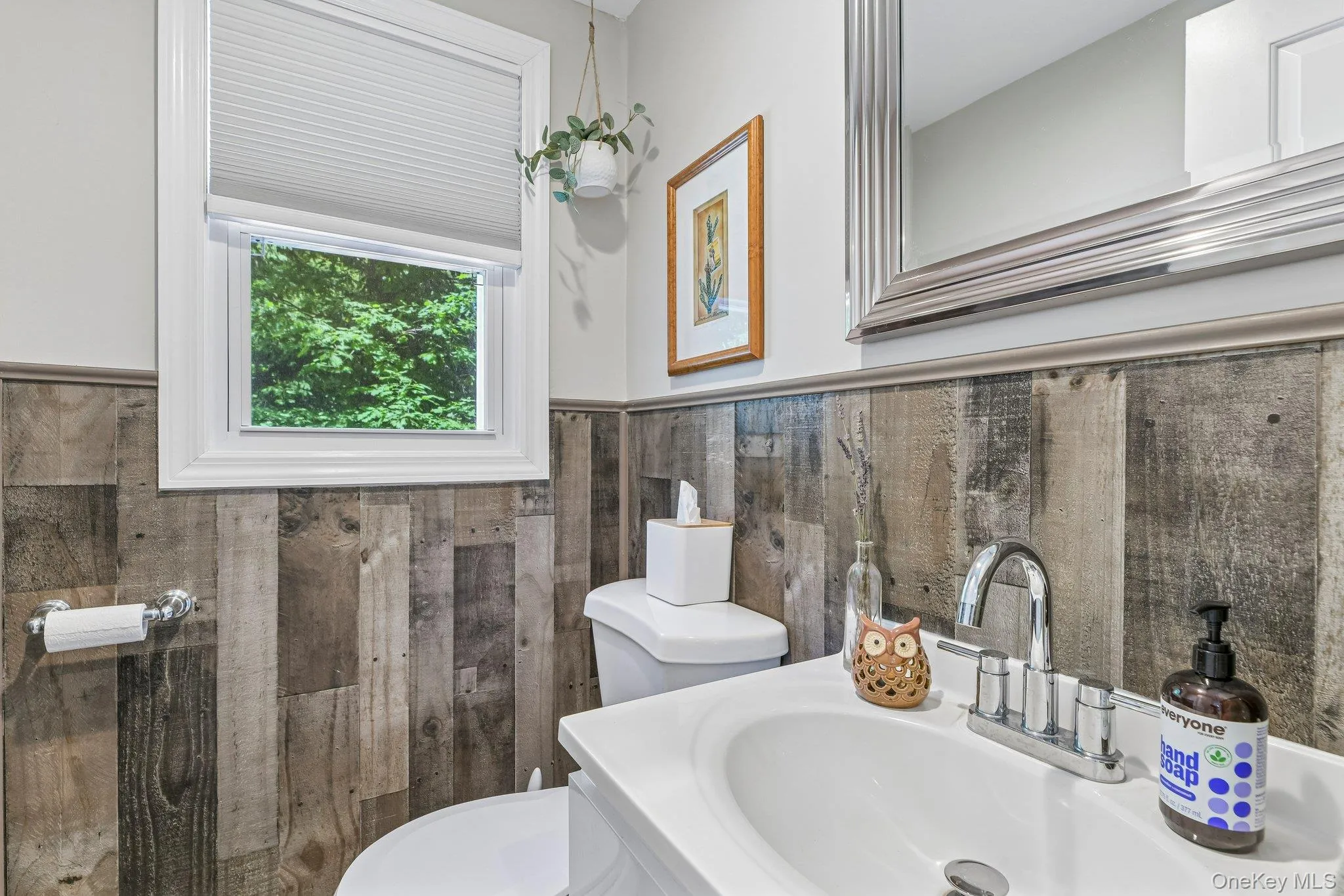 3 Walnut Place, Huntington, NY, 4 Bedrooms Bedrooms, 8 Rooms Rooms,2 BathroomsBathrooms,Residential,For Rent,Walnut,0,1008711 3 Walnut Place, Huntington, NY, 4 Bedrooms Bedrooms, 8 Rooms Rooms,2 BathroomsBathrooms,Residential,For Rent,Walnut,0,1008711