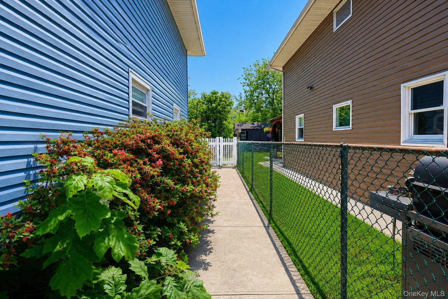 190 Hollywood Avenue, Hempstead, NY, 3 Bedrooms Bedrooms, 7 Rooms Rooms,2 BathroomsBathrooms,Residential,For Rent,Hollywood,0,1008713 190 Hollywood Avenue, Hempstead, NY, 3 Bedrooms Bedrooms, 7 Rooms Rooms,2 BathroomsBathrooms,Residential,For Rent,Hollywood,0,1008713