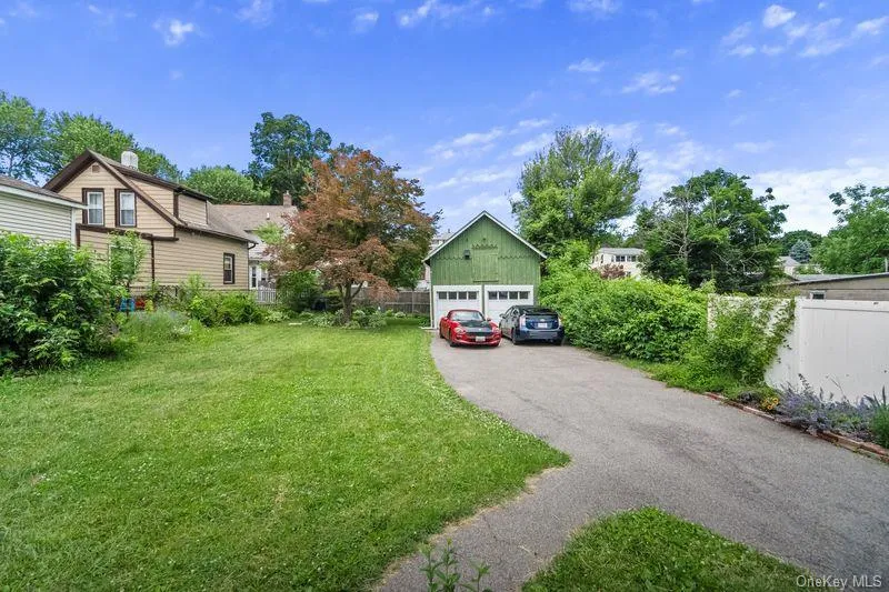 29 Dale Avenue, Ossining, NY, 1 Bedroom Bedrooms, 4 Rooms Rooms,1 BathroomBathrooms,Residential Lease,For Rent,Dale,0,1008715 29 Dale Avenue, Ossining, NY, 1 Bedroom Bedrooms, 4 Rooms Rooms,1 BathroomBathrooms,Residential Lease,For Rent,Dale,0,1008715