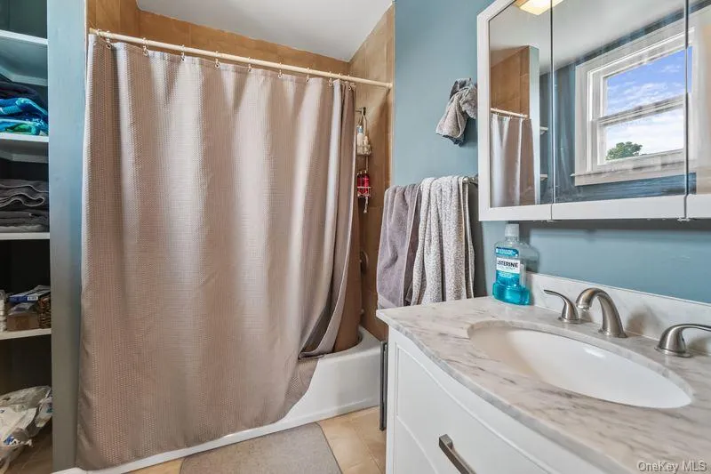 29 Dale Avenue, Ossining, NY, 1 Bedroom Bedrooms, 4 Rooms Rooms,1 BathroomBathrooms,Residential Lease,For Rent,Dale,0,1008715 29 Dale Avenue, Ossining, NY, 1 Bedroom Bedrooms, 4 Rooms Rooms,1 BathroomBathrooms,Residential Lease,For Rent,Dale,0,1008715