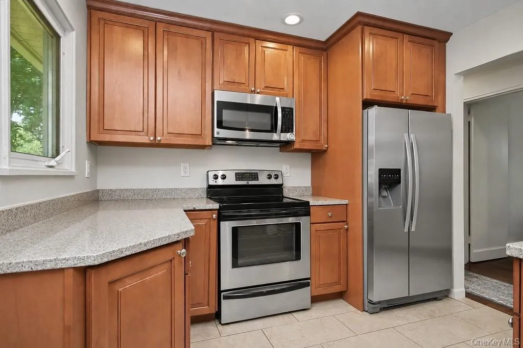 7 Tudor Place, Greenburgh, NY, 4 Bedrooms Bedrooms, 7 Rooms Rooms,1 BathroomBathrooms,Residential Lease,For Rent,Tudor,0,1008718 7 Tudor Place, Greenburgh, NY, 4 Bedrooms Bedrooms, 7 Rooms Rooms,1 BathroomBathrooms,Residential Lease,For Rent,Tudor,0,1008718