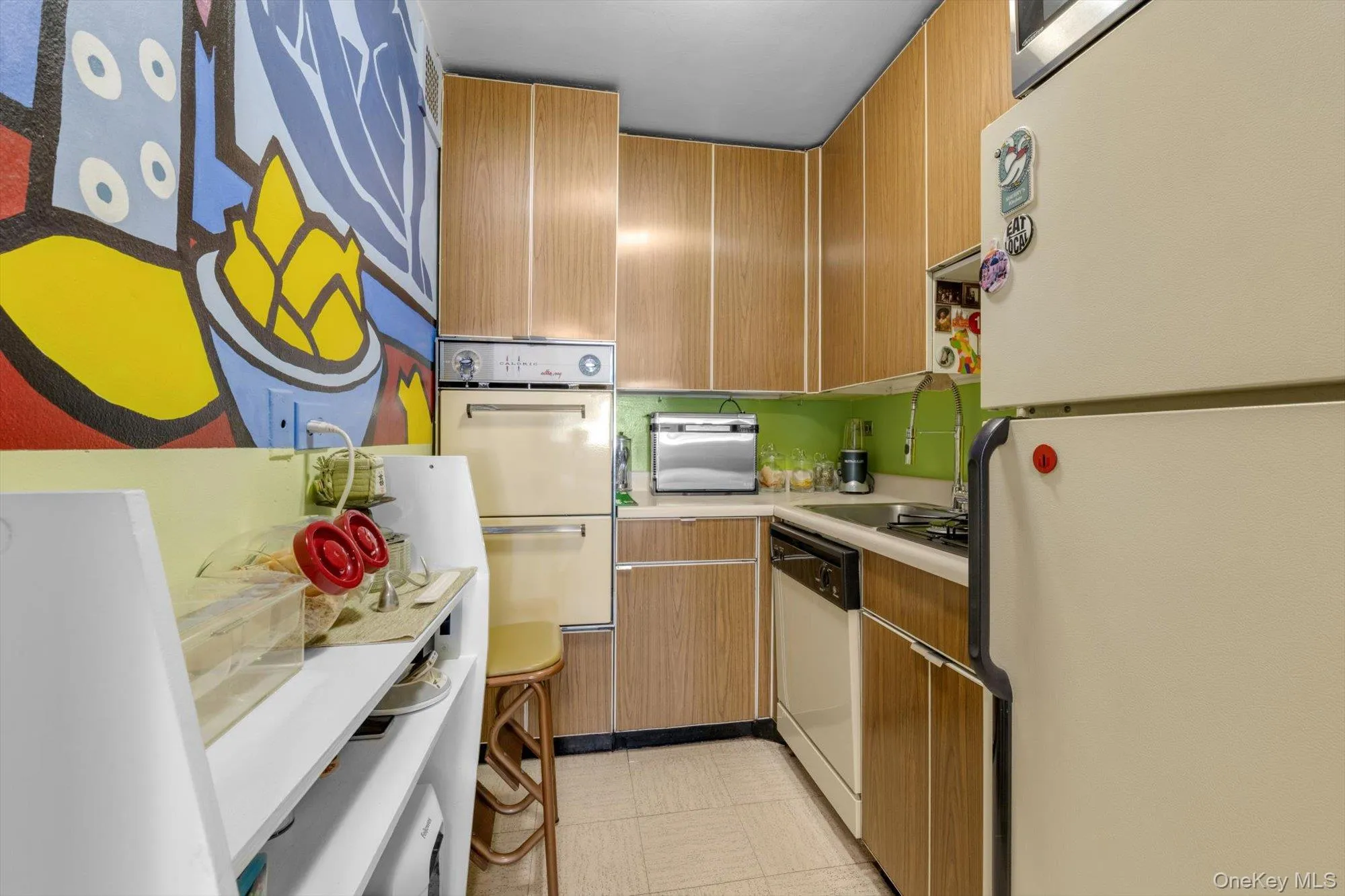 61-20 Grand Central Parkway, New York, NY, 1 Bedroom Bedrooms, 3 Rooms Rooms,1 BathroomBathrooms,Residential,For Rent,Grand Central,0,1008719 61-20 Grand Central Parkway, New York, NY, 1 Bedroom Bedrooms, 3 Rooms Rooms,1 BathroomBathrooms,Residential,For Rent,Grand Central,0,1008719