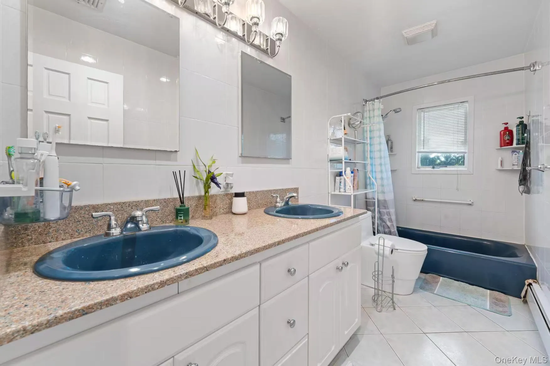 24 Holly Lane, Oyster Bay, NY, 5 Bedrooms Bedrooms, 12 Rooms Rooms,4 BathroomsBathrooms,Residential,For Rent,Holly,0,1008722 24 Holly Lane, Oyster Bay, NY, 5 Bedrooms Bedrooms, 12 Rooms Rooms,4 BathroomsBathrooms,Residential,For Rent,Holly,0,1008722