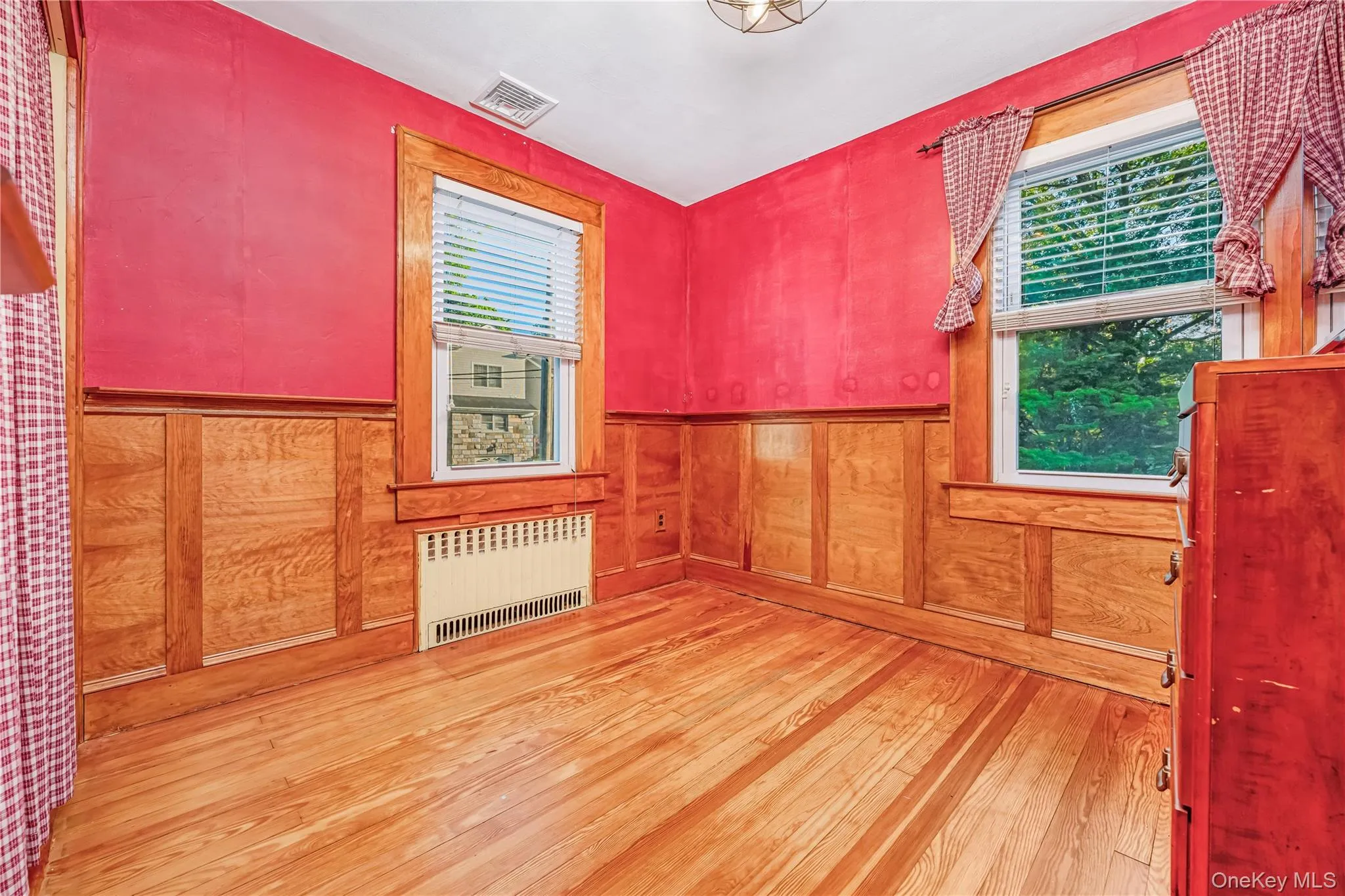 134 Singworth Street, Oyster Bay, NY, 4 Bedrooms Bedrooms, 9 Rooms Rooms,3 BathroomsBathrooms,Residential,For Rent,Singworth,0,1008723 134 Singworth Street, Oyster Bay, NY, 4 Bedrooms Bedrooms, 9 Rooms Rooms,3 BathroomsBathrooms,Residential,For Rent,Singworth,0,1008723