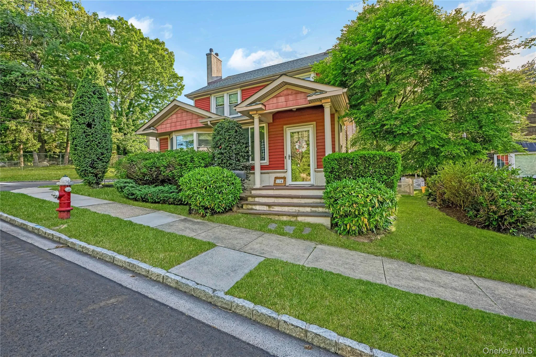 134 Singworth Street, Oyster Bay, NY, 4 Bedrooms Bedrooms, 9 Rooms Rooms,3 BathroomsBathrooms,Residential,For Rent,Singworth,0,1008723 134 Singworth Street, Oyster Bay, NY, 4 Bedrooms Bedrooms, 9 Rooms Rooms,3 BathroomsBathrooms,Residential,For Rent,Singworth,0,1008723