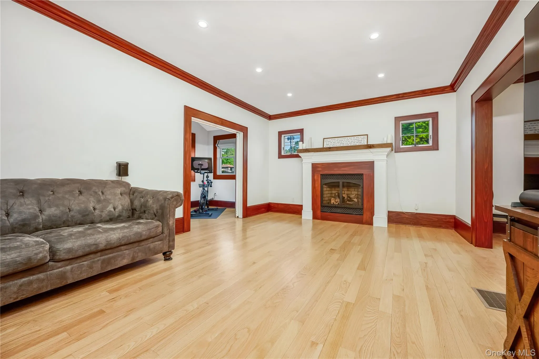 134 Singworth Street, Oyster Bay, NY, 4 Bedrooms Bedrooms, 9 Rooms Rooms,3 BathroomsBathrooms,Residential,For Rent,Singworth,0,1008723 134 Singworth Street, Oyster Bay, NY, 4 Bedrooms Bedrooms, 9 Rooms Rooms,3 BathroomsBathrooms,Residential,For Rent,Singworth,0,1008723
