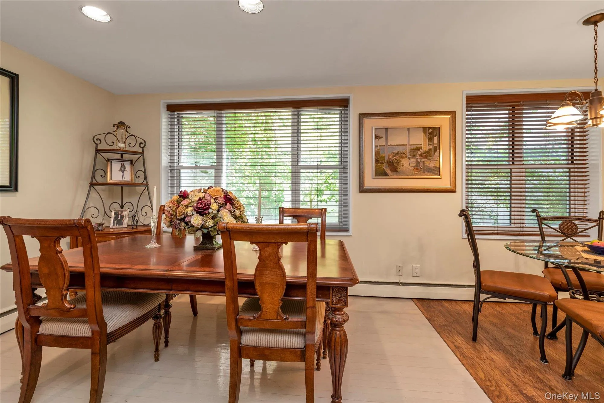 25 Canterbury Road, North Hempstead, NY, 2 Bedrooms Bedrooms, 5 Rooms Rooms,2 BathroomsBathrooms,Residential,For Rent,Canterbury,0,1008724 25 Canterbury Road, North Hempstead, NY, 2 Bedrooms Bedrooms, 5 Rooms Rooms,2 BathroomsBathrooms,Residential,For Rent,Canterbury,0,1008724