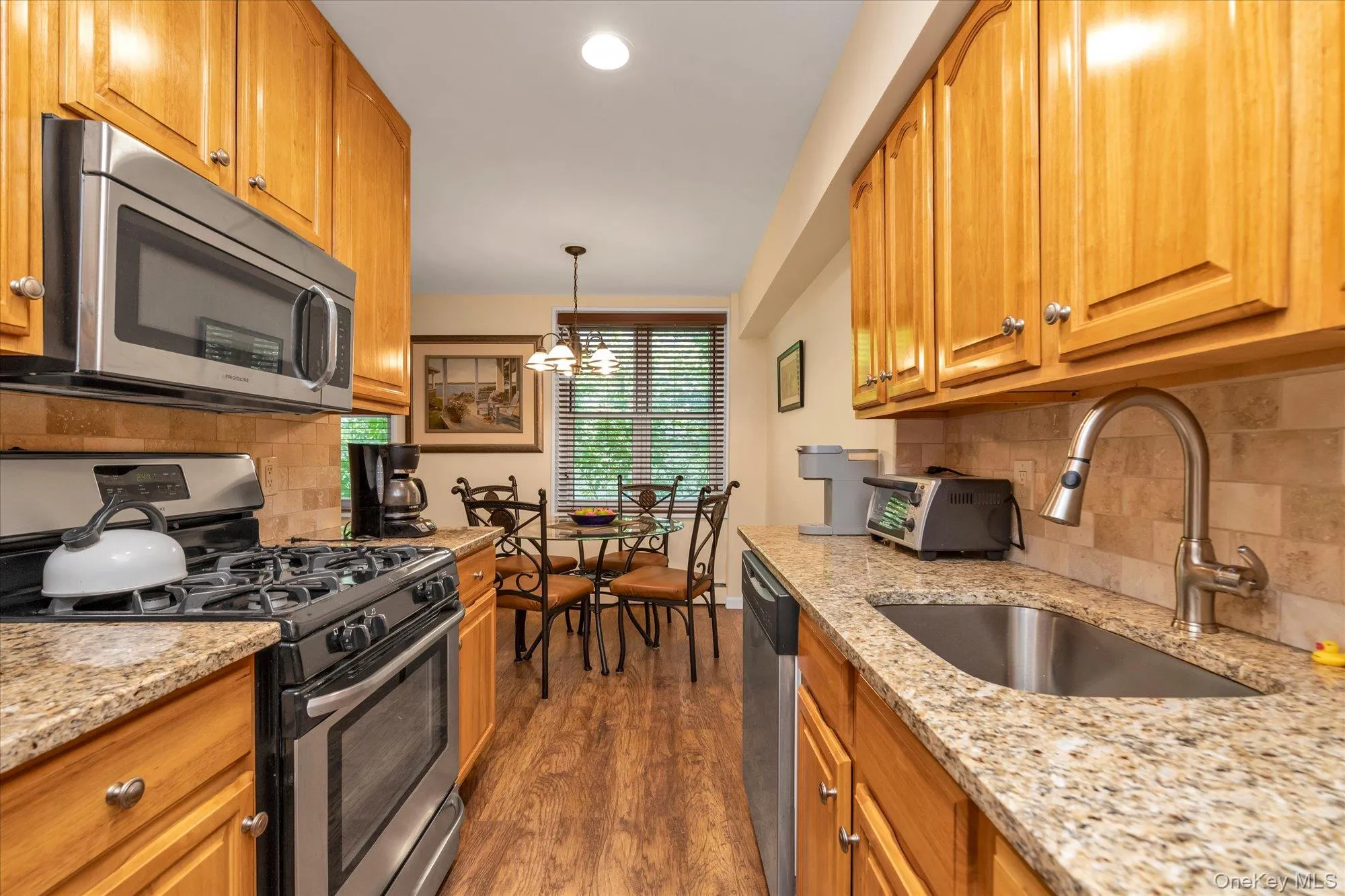 25 Canterbury Road, North Hempstead, NY, 2 Bedrooms Bedrooms, 5 Rooms Rooms,2 BathroomsBathrooms,Residential,For Rent,Canterbury,0,1008724 25 Canterbury Road, North Hempstead, NY, 2 Bedrooms Bedrooms, 5 Rooms Rooms,2 BathroomsBathrooms,Residential,For Rent,Canterbury,0,1008724