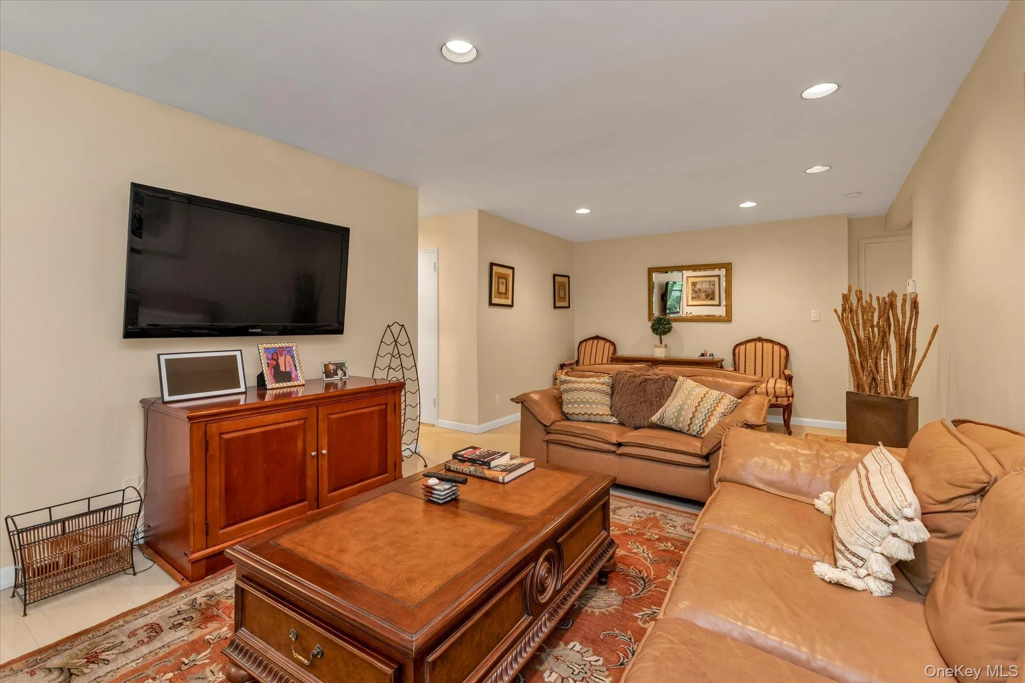25 Canterbury Road, North Hempstead, NY, 2 Bedrooms Bedrooms, 5 Rooms Rooms,2 BathroomsBathrooms,Residential,For Rent,Canterbury,0,1008724 25 Canterbury Road, North Hempstead, NY, 2 Bedrooms Bedrooms, 5 Rooms Rooms,2 BathroomsBathrooms,Residential,For Rent,Canterbury,0,1008724