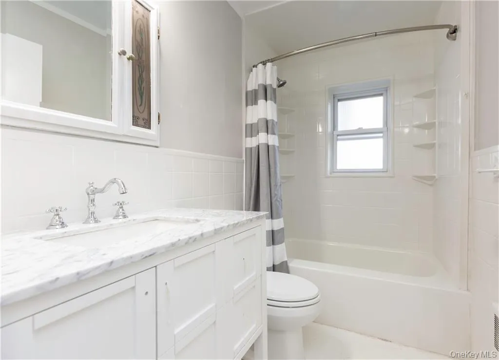 110 Ellsworth Avenue, Harrison, NY, 3 Bedrooms Bedrooms, 8 Rooms Rooms,2 BathroomsBathrooms,Residential Lease,For Rent,Ellsworth,0,1008727 110 Ellsworth Avenue, Harrison, NY, 3 Bedrooms Bedrooms, 8 Rooms Rooms,2 BathroomsBathrooms,Residential Lease,For Rent,Ellsworth,0,1008727