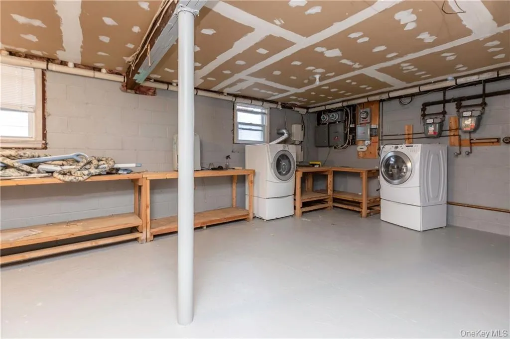 110 Ellsworth Avenue, Harrison, NY, 3 Bedrooms Bedrooms, 8 Rooms Rooms,2 BathroomsBathrooms,Residential Lease,For Rent,Ellsworth,0,1008727 110 Ellsworth Avenue, Harrison, NY, 3 Bedrooms Bedrooms, 8 Rooms Rooms,2 BathroomsBathrooms,Residential Lease,For Rent,Ellsworth,0,1008727