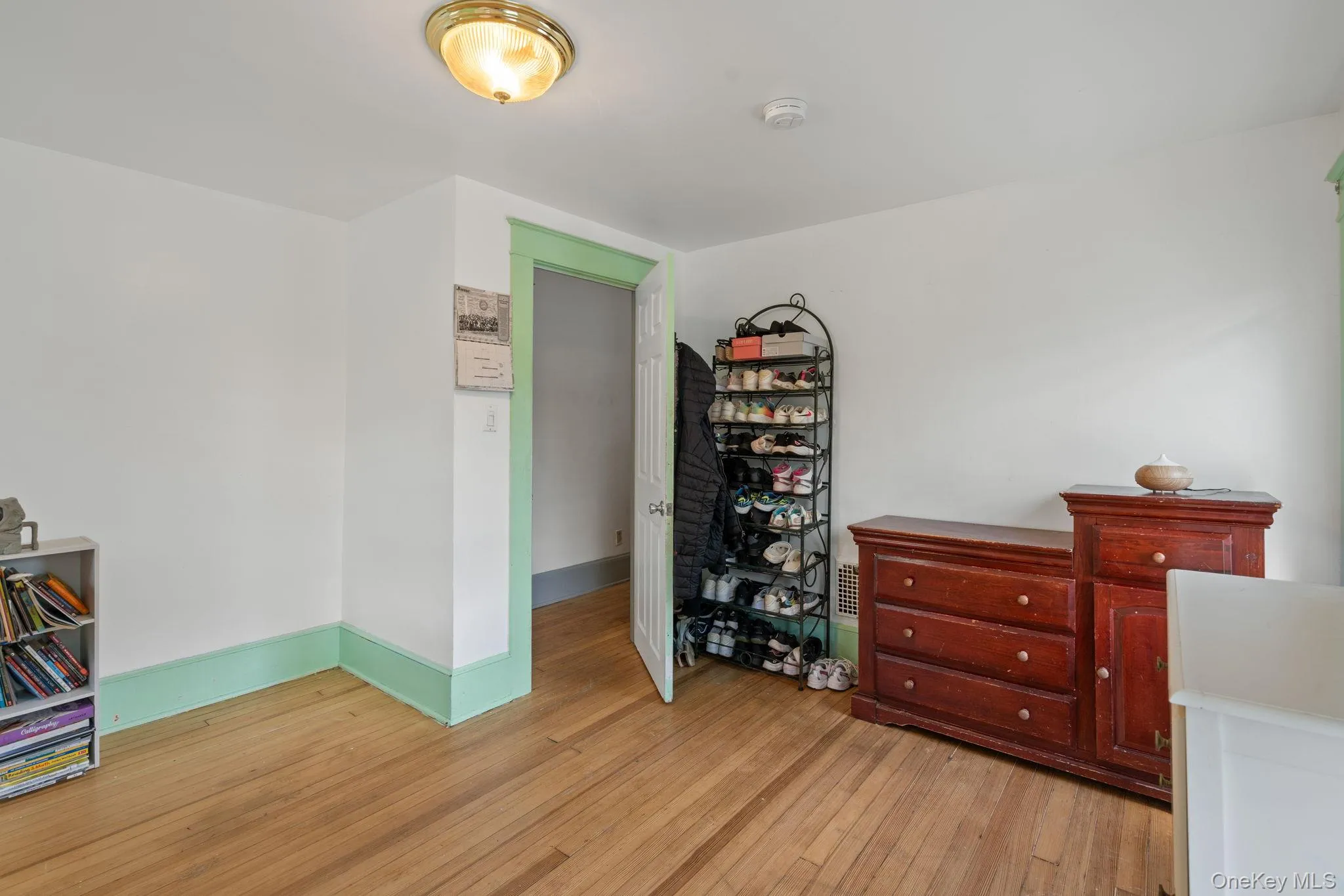 8 Mildred Avenue, Poughkeepsie, NY, 3 Bedrooms Bedrooms, 7 Rooms Rooms,1 BathroomBathrooms,Residential,For Rent,Mildred,0,1008730 8 Mildred Avenue, Poughkeepsie, NY, 3 Bedrooms Bedrooms, 7 Rooms Rooms,1 BathroomBathrooms,Residential,For Rent,Mildred,0,1008730