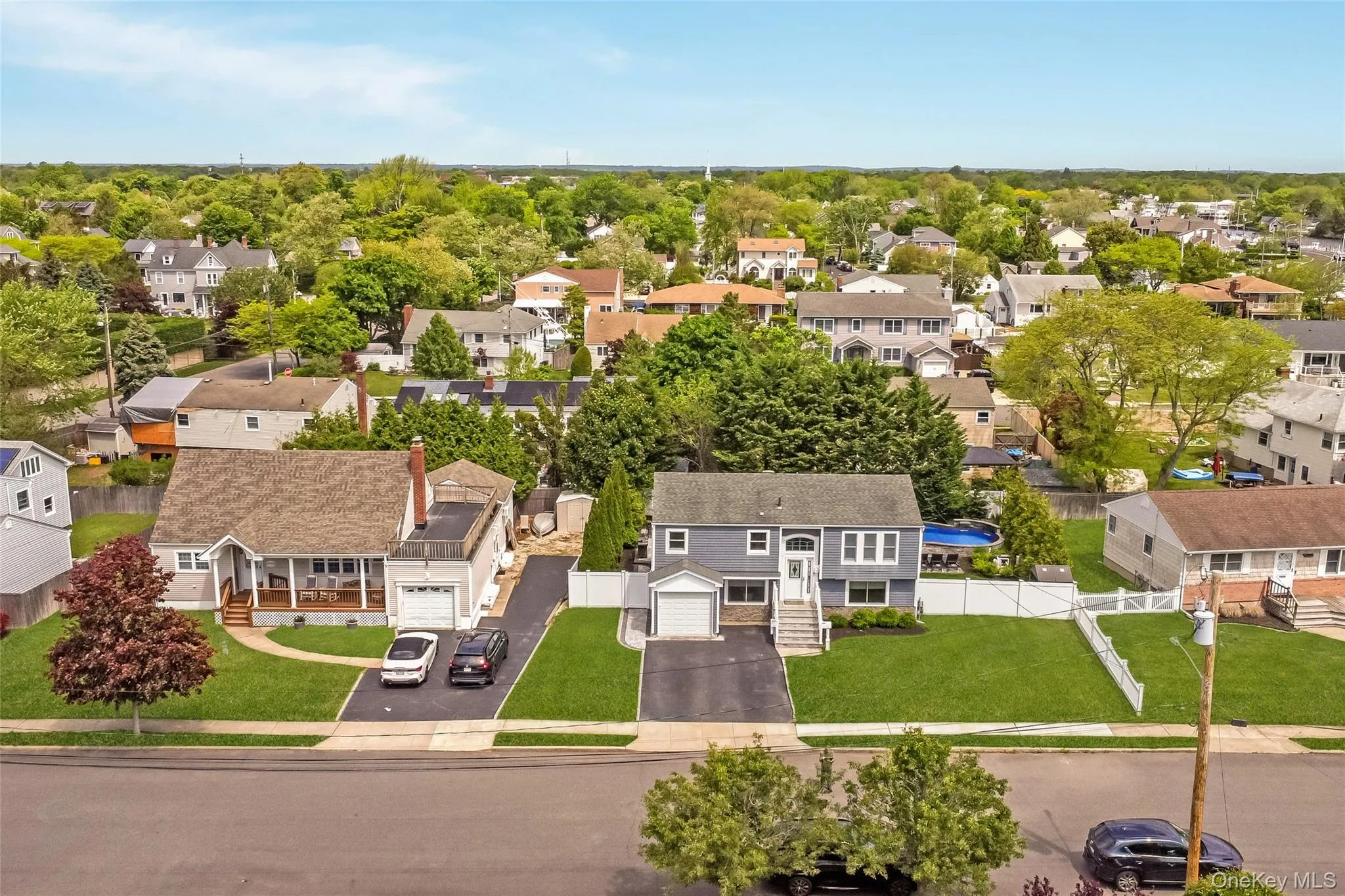 17 Lewis Circle, Babylon, NY, 4 Bedrooms Bedrooms, 7 Rooms Rooms,3 BathroomsBathrooms,Residential,For Rent,Lewis,0,1008733 17 Lewis Circle, Babylon, NY, 4 Bedrooms Bedrooms, 7 Rooms Rooms,3 BathroomsBathrooms,Residential,For Rent,Lewis,0,1008733