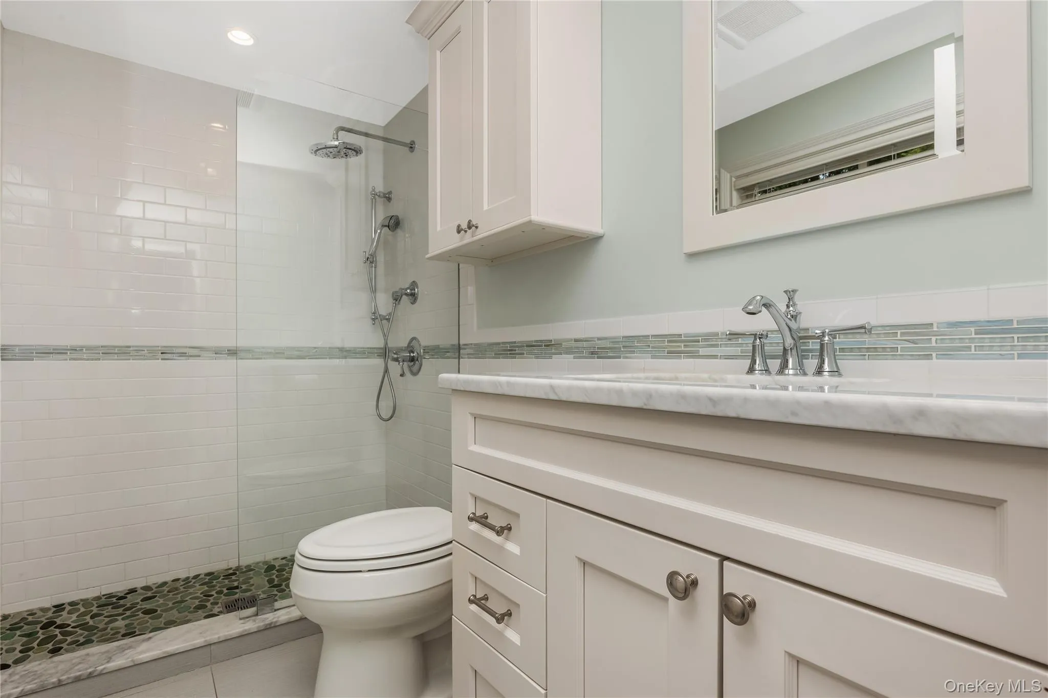 17 Lewis Circle, Babylon, NY, 4 Bedrooms Bedrooms, 7 Rooms Rooms,3 BathroomsBathrooms,Residential,For Rent,Lewis,0,1008733 17 Lewis Circle, Babylon, NY, 4 Bedrooms Bedrooms, 7 Rooms Rooms,3 BathroomsBathrooms,Residential,For Rent,Lewis,0,1008733