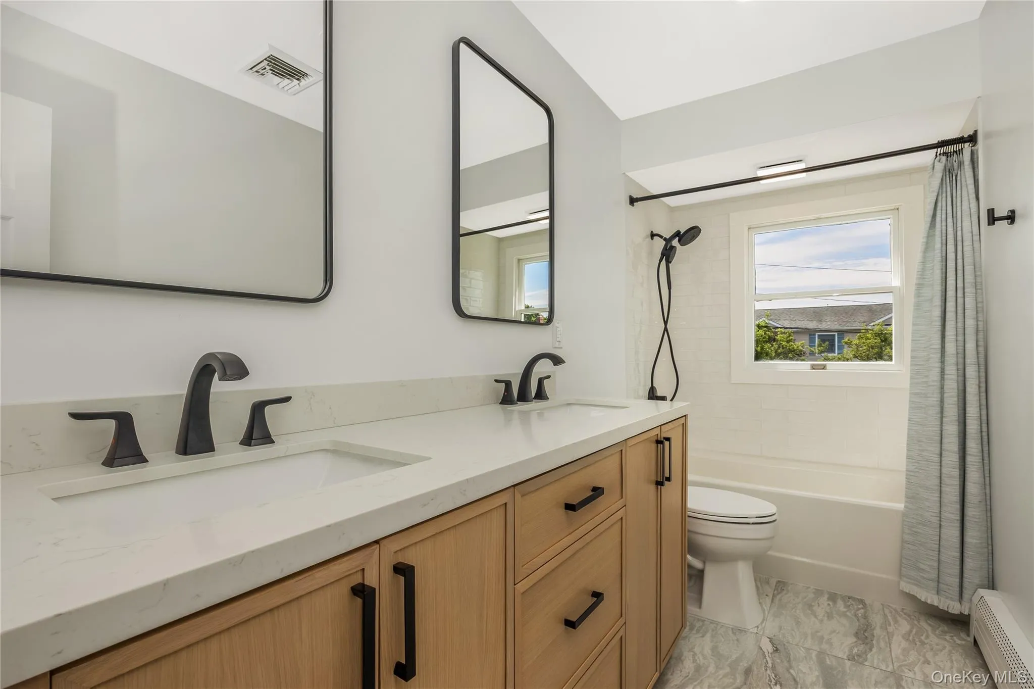 17 Lewis Circle, Babylon, NY, 4 Bedrooms Bedrooms, 7 Rooms Rooms,3 BathroomsBathrooms,Residential,For Rent,Lewis,0,1008733 17 Lewis Circle, Babylon, NY, 4 Bedrooms Bedrooms, 7 Rooms Rooms,3 BathroomsBathrooms,Residential,For Rent,Lewis,0,1008733