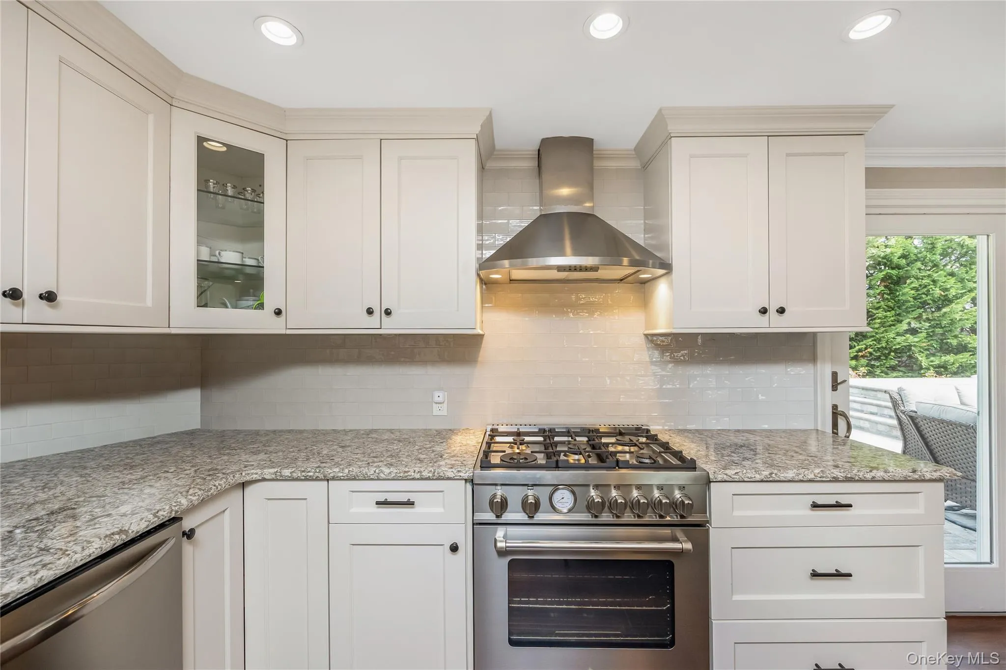 17 Lewis Circle, Babylon, NY, 4 Bedrooms Bedrooms, 7 Rooms Rooms,3 BathroomsBathrooms,Residential,For Rent,Lewis,0,1008733 17 Lewis Circle, Babylon, NY, 4 Bedrooms Bedrooms, 7 Rooms Rooms,3 BathroomsBathrooms,Residential,For Rent,Lewis,0,1008733