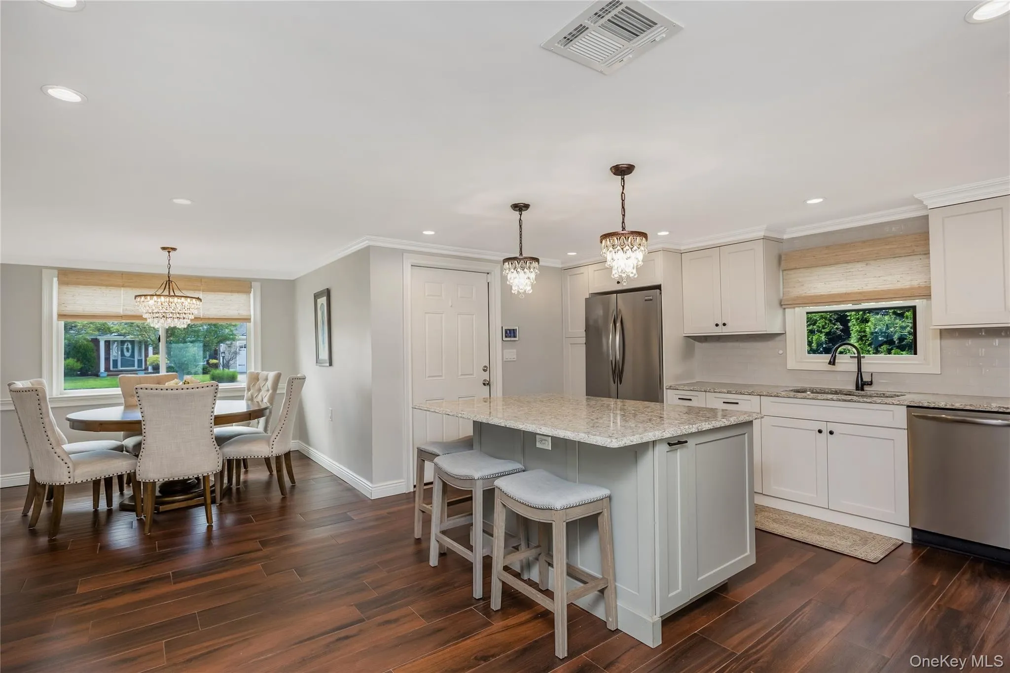 17 Lewis Circle, Babylon, NY, 4 Bedrooms Bedrooms, 7 Rooms Rooms,3 BathroomsBathrooms,Residential,For Rent,Lewis,0,1008733 17 Lewis Circle, Babylon, NY, 4 Bedrooms Bedrooms, 7 Rooms Rooms,3 BathroomsBathrooms,Residential,For Rent,Lewis,0,1008733