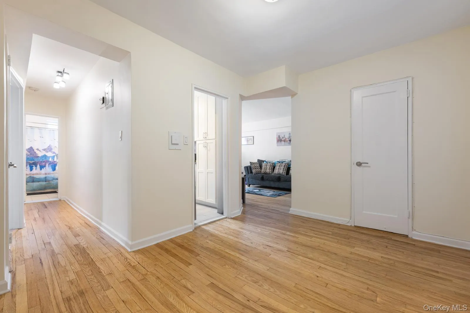 35-50 75th Street, New York, NY, 1 Bedroom Bedrooms, 4 Rooms Rooms,1 BathroomBathrooms,Residential,For Rent,75th,0,1008736 35-50 75th Street, New York, NY, 1 Bedroom Bedrooms, 4 Rooms Rooms,1 BathroomBathrooms,Residential,For Rent,75th,0,1008736