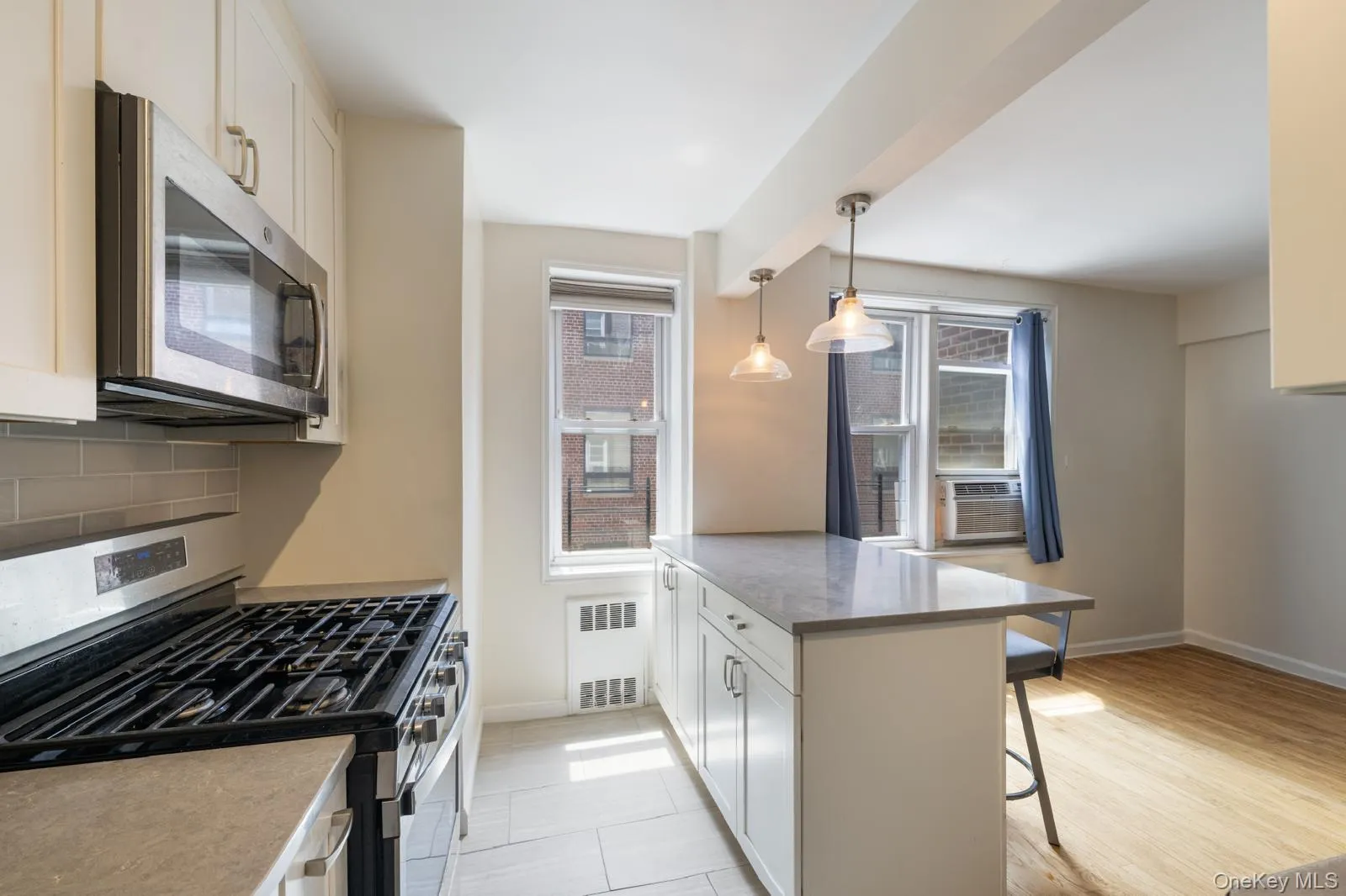 35-50 75th Street, New York, NY, 1 Bedroom Bedrooms, 4 Rooms Rooms,1 BathroomBathrooms,Residential,For Rent,75th,0,1008736 35-50 75th Street, New York, NY, 1 Bedroom Bedrooms, 4 Rooms Rooms,1 BathroomBathrooms,Residential,For Rent,75th,0,1008736