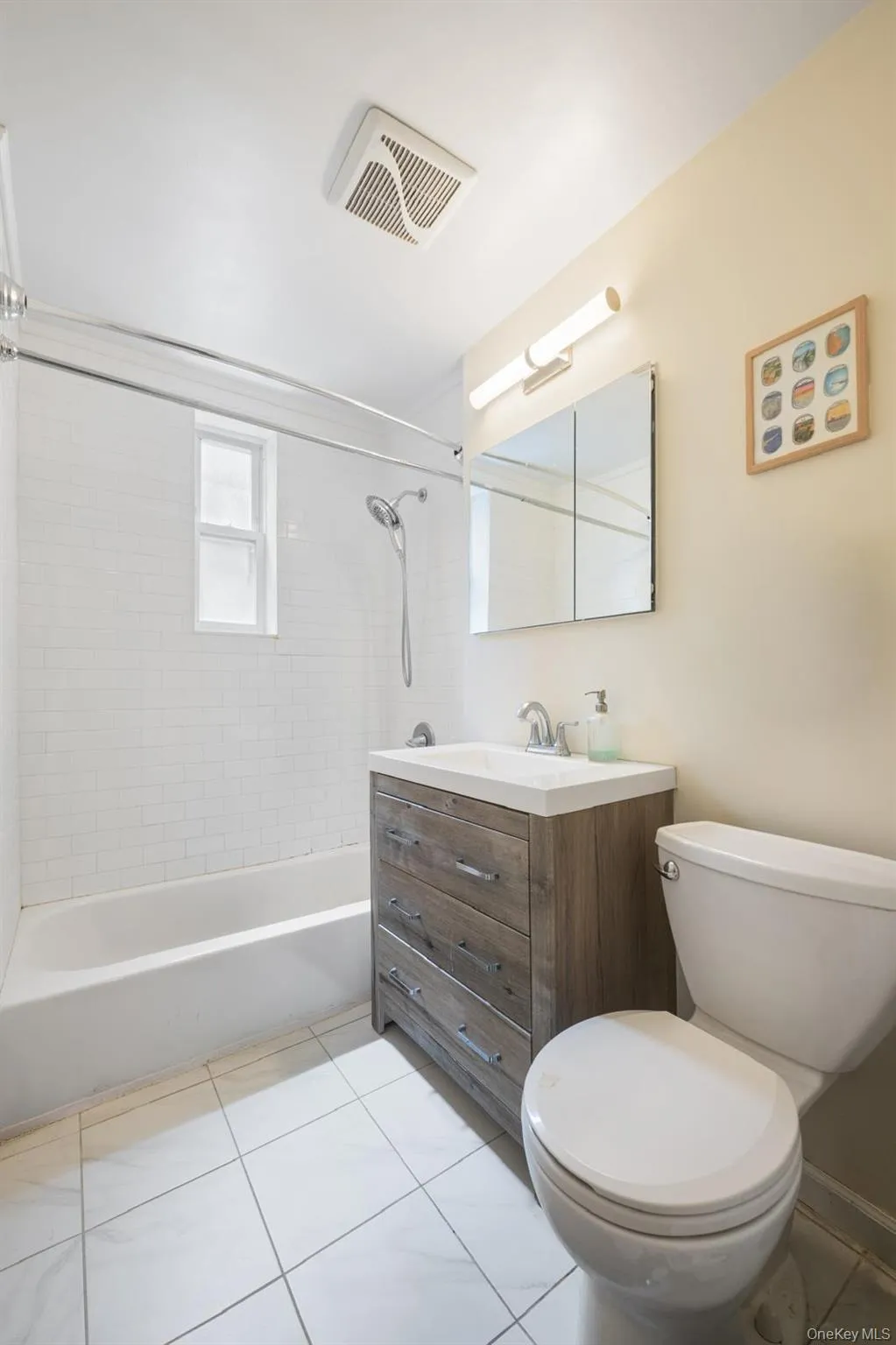 35-50 75th Street, New York, NY, 1 Bedroom Bedrooms, 4 Rooms Rooms,1 BathroomBathrooms,Residential,For Rent,75th,0,1008736 35-50 75th Street, New York, NY, 1 Bedroom Bedrooms, 4 Rooms Rooms,1 BathroomBathrooms,Residential,For Rent,75th,0,1008736