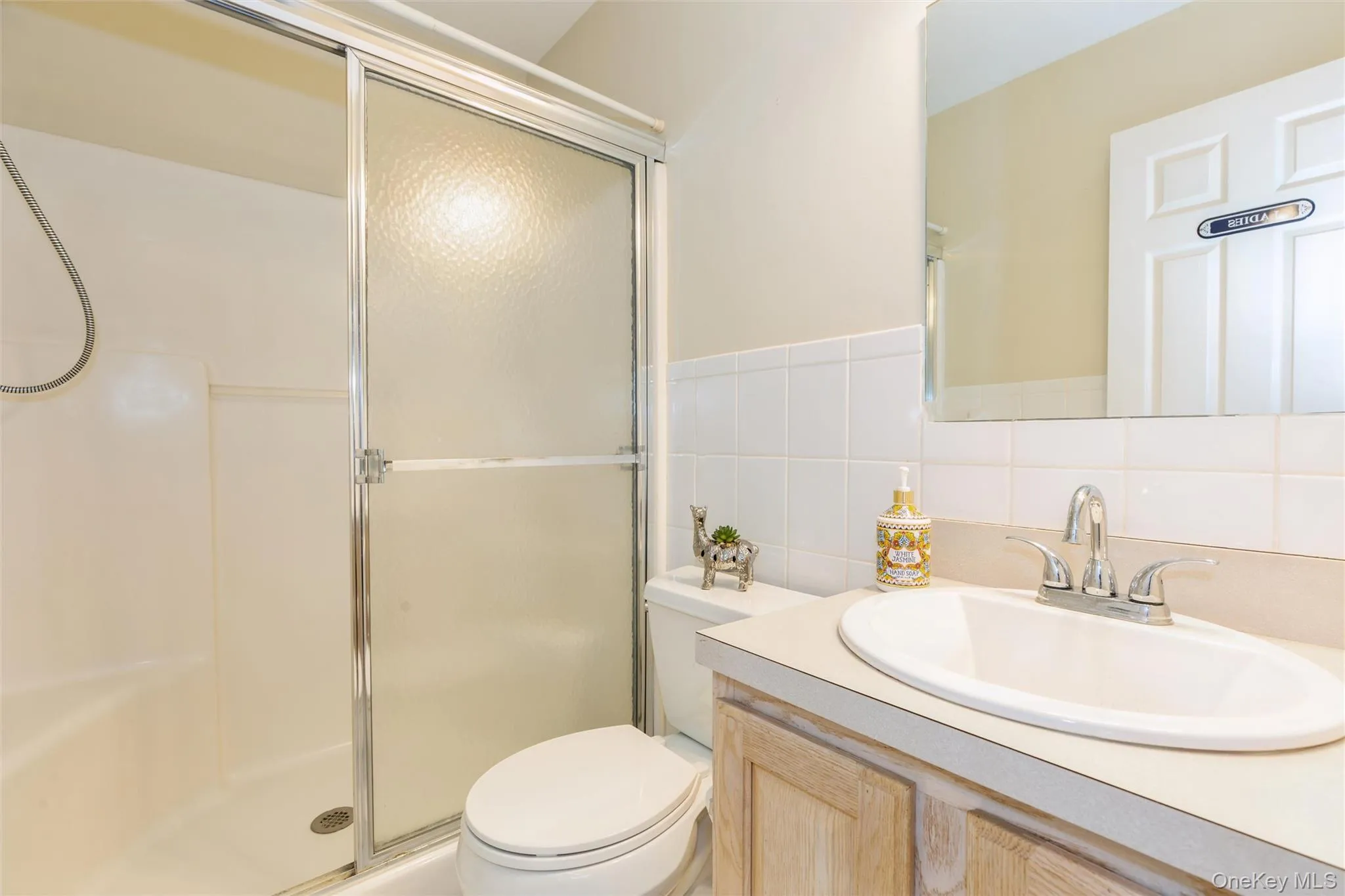 114 Theodore Drive, Brookhaven, NY, 2 Bedrooms Bedrooms, 5 Rooms Rooms,2 BathroomsBathrooms,Residential,For Rent,Theodore,0,1008742 114 Theodore Drive, Brookhaven, NY, 2 Bedrooms Bedrooms, 5 Rooms Rooms,2 BathroomsBathrooms,Residential,For Rent,Theodore,0,1008742