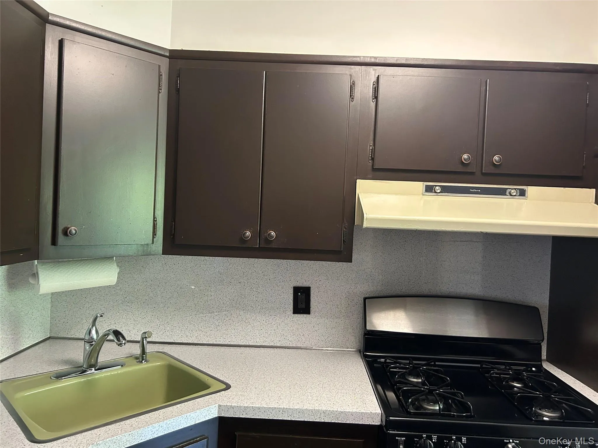 77-24 252nd Street, New York, NY, 2 Bedrooms Bedrooms, 3 Rooms Rooms,1 BathroomBathrooms,Residential Lease,For Rent,252nd,0,1008745 77-24 252nd Street, New York, NY, 2 Bedrooms Bedrooms, 3 Rooms Rooms,1 BathroomBathrooms,Residential Lease,For Rent,252nd,0,1008745
