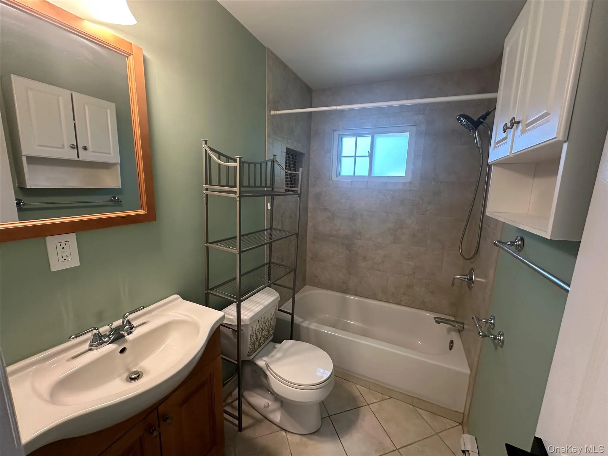 7 Bolton Drive, Brookhaven, NY, 2 Bedrooms Bedrooms, 4 Rooms Rooms,1 BathroomBathrooms,Residential Lease,For Rent,Bolton,0,1008746 7 Bolton Drive, Brookhaven, NY, 2 Bedrooms Bedrooms, 4 Rooms Rooms,1 BathroomBathrooms,Residential Lease,For Rent,Bolton,0,1008746