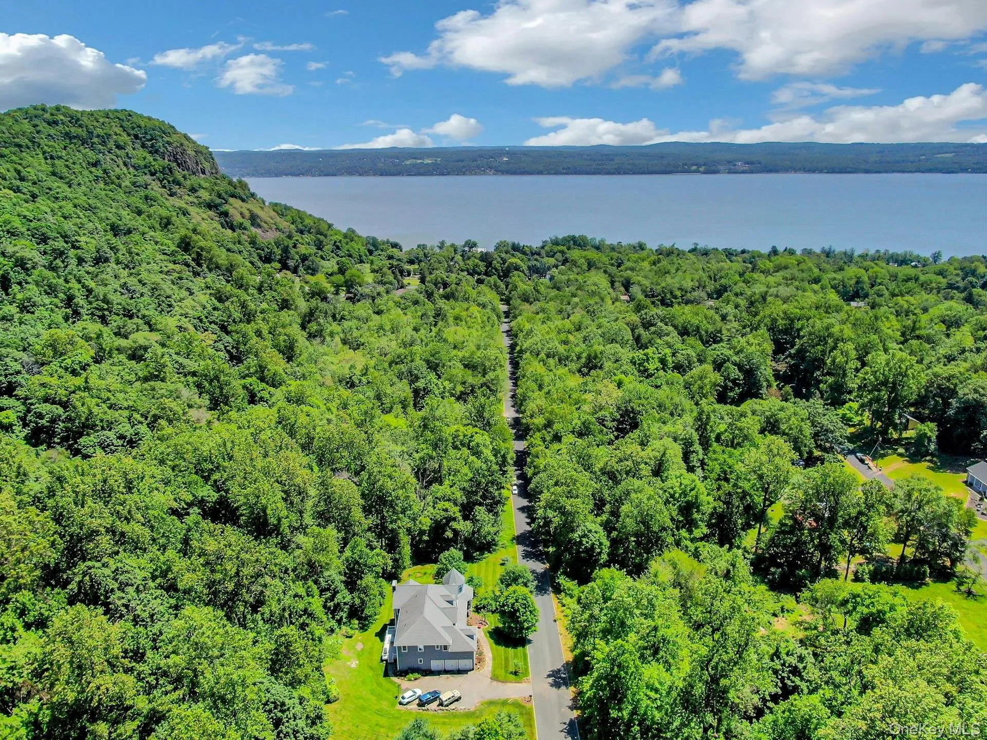 11 Badi Drive, Clarkstown, NY, 6 Bedrooms Bedrooms, 13 Rooms Rooms,4 BathroomsBathrooms,Residential,For Rent,Badi,0,1008750 11 Badi Drive, Clarkstown, NY, 6 Bedrooms Bedrooms, 13 Rooms Rooms,4 BathroomsBathrooms,Residential,For Rent,Badi,0,1008750