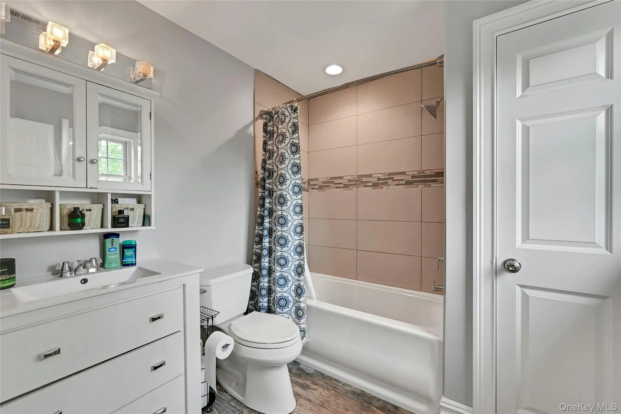 11 Badi Drive, Clarkstown, NY, 6 Bedrooms Bedrooms, 13 Rooms Rooms,4 BathroomsBathrooms,Residential,For Rent,Badi,0,1008750 11 Badi Drive, Clarkstown, NY, 6 Bedrooms Bedrooms, 13 Rooms Rooms,4 BathroomsBathrooms,Residential,For Rent,Badi,0,1008750