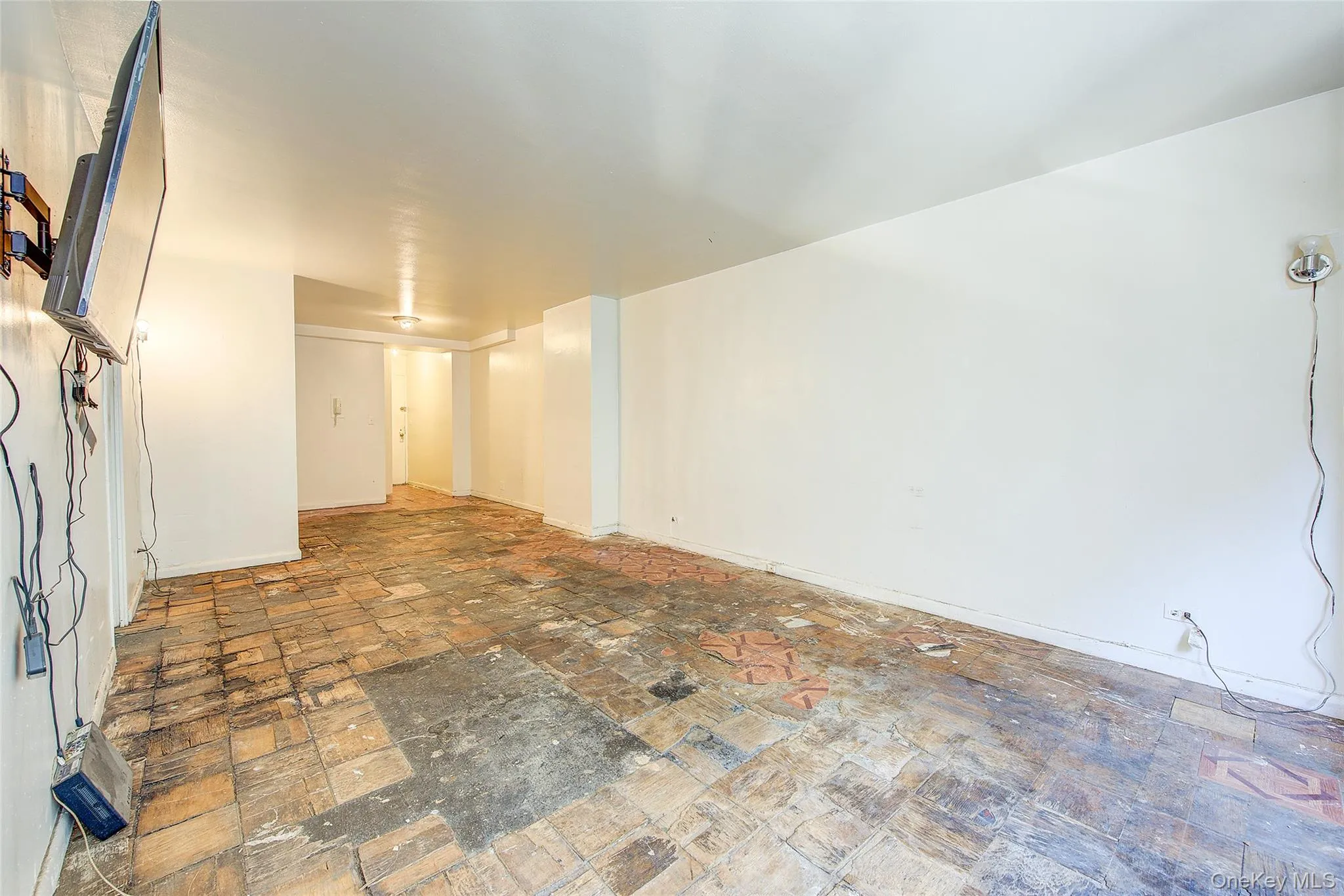 85 Livingston Street, New York, NY, 1 Bedroom Bedrooms, 3 Rooms Rooms,1 BathroomBathrooms,Residential,For Rent,Livingston,0,1008762 85 Livingston Street, New York, NY, 1 Bedroom Bedrooms, 3 Rooms Rooms,1 BathroomBathrooms,Residential,For Rent,Livingston,0,1008762