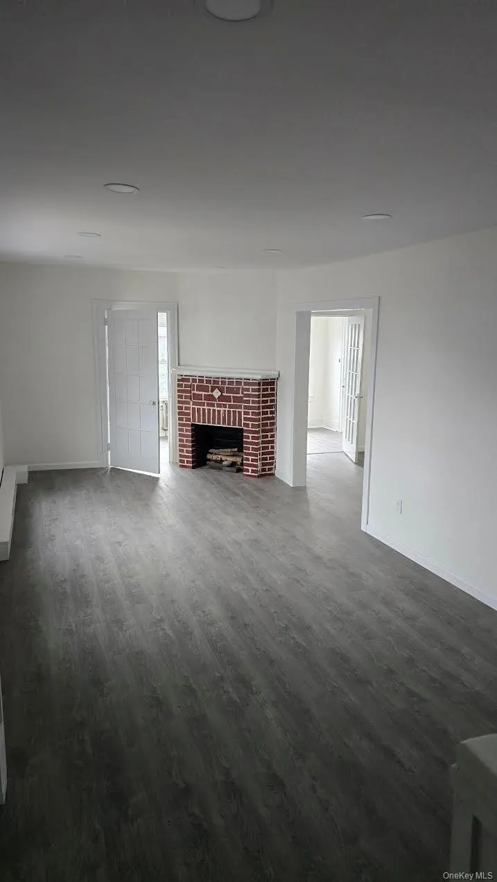 104-49 209th Street, New York, NY, 5 Bedrooms Bedrooms, 11 Rooms Rooms,1 BathroomBathrooms,Residential,For Rent,209th,0,1008764 104-49 209th Street, New York, NY, 5 Bedrooms Bedrooms, 11 Rooms Rooms,1 BathroomBathrooms,Residential,For Rent,209th,0,1008764