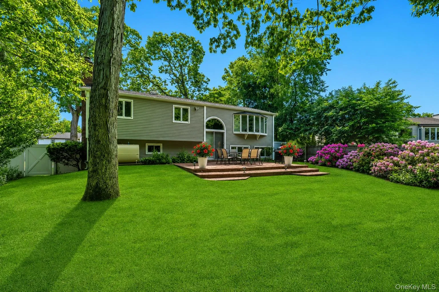 9 Quincy Lane, Smithtown, NY, 4 Bedrooms Bedrooms, 7 Rooms Rooms,2 BathroomsBathrooms,Residential,For Rent,Quincy,0,1008767 9 Quincy Lane, Smithtown, NY, 4 Bedrooms Bedrooms, 7 Rooms Rooms,2 BathroomsBathrooms,Residential,For Rent,Quincy,0,1008767