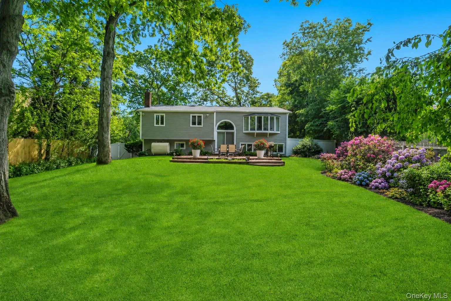 9 Quincy Lane, Smithtown, NY, 4 Bedrooms Bedrooms, 7 Rooms Rooms,2 BathroomsBathrooms,Residential,For Rent,Quincy,0,1008767 9 Quincy Lane, Smithtown, NY, 4 Bedrooms Bedrooms, 7 Rooms Rooms,2 BathroomsBathrooms,Residential,For Rent,Quincy,0,1008767