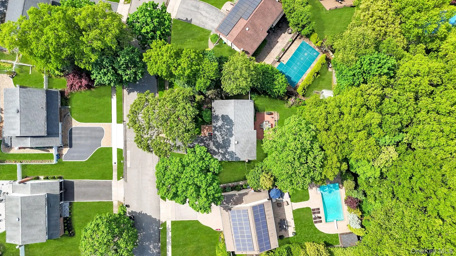 9 Quincy Lane, Smithtown, NY, 4 Bedrooms Bedrooms, 7 Rooms Rooms,2 BathroomsBathrooms,Residential,For Rent,Quincy,0,1008767 9 Quincy Lane, Smithtown, NY, 4 Bedrooms Bedrooms, 7 Rooms Rooms,2 BathroomsBathrooms,Residential,For Rent,Quincy,0,1008767