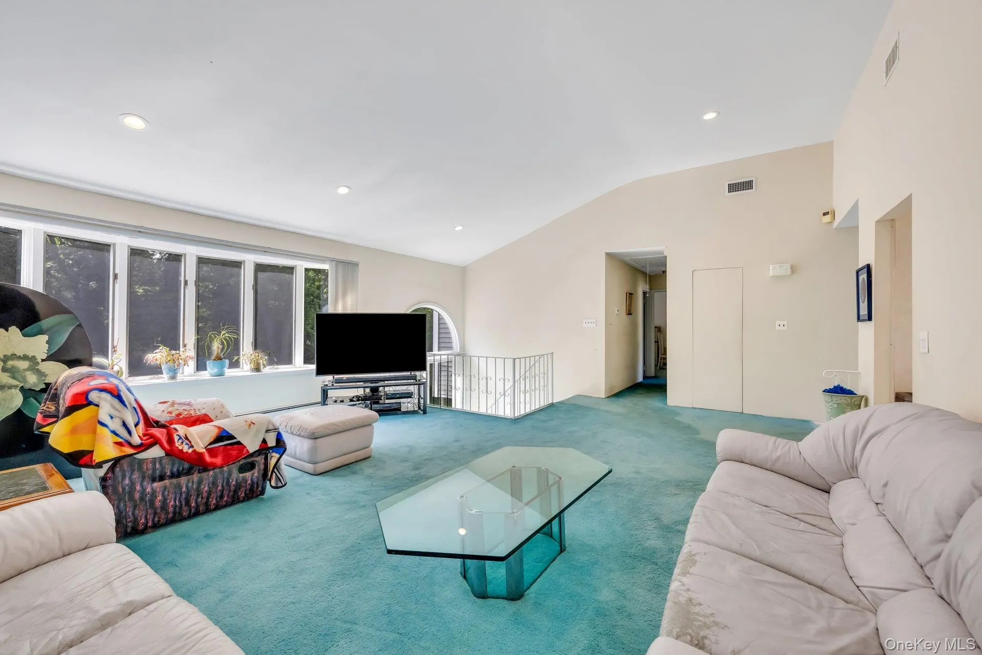 9 Quincy Lane, Smithtown, NY, 4 Bedrooms Bedrooms, 7 Rooms Rooms,2 BathroomsBathrooms,Residential,For Rent,Quincy,0,1008767 9 Quincy Lane, Smithtown, NY, 4 Bedrooms Bedrooms, 7 Rooms Rooms,2 BathroomsBathrooms,Residential,For Rent,Quincy,0,1008767