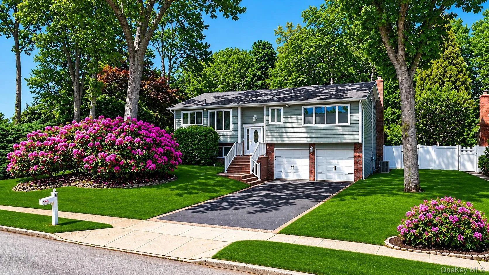 9 Quincy Lane, Smithtown, NY, 4 Bedrooms Bedrooms, 7 Rooms Rooms,2 BathroomsBathrooms,Residential,For Rent,Quincy,0,1008767 9 Quincy Lane, Smithtown, NY, 4 Bedrooms Bedrooms, 7 Rooms Rooms,2 BathroomsBathrooms,Residential,For Rent,Quincy,0,1008767