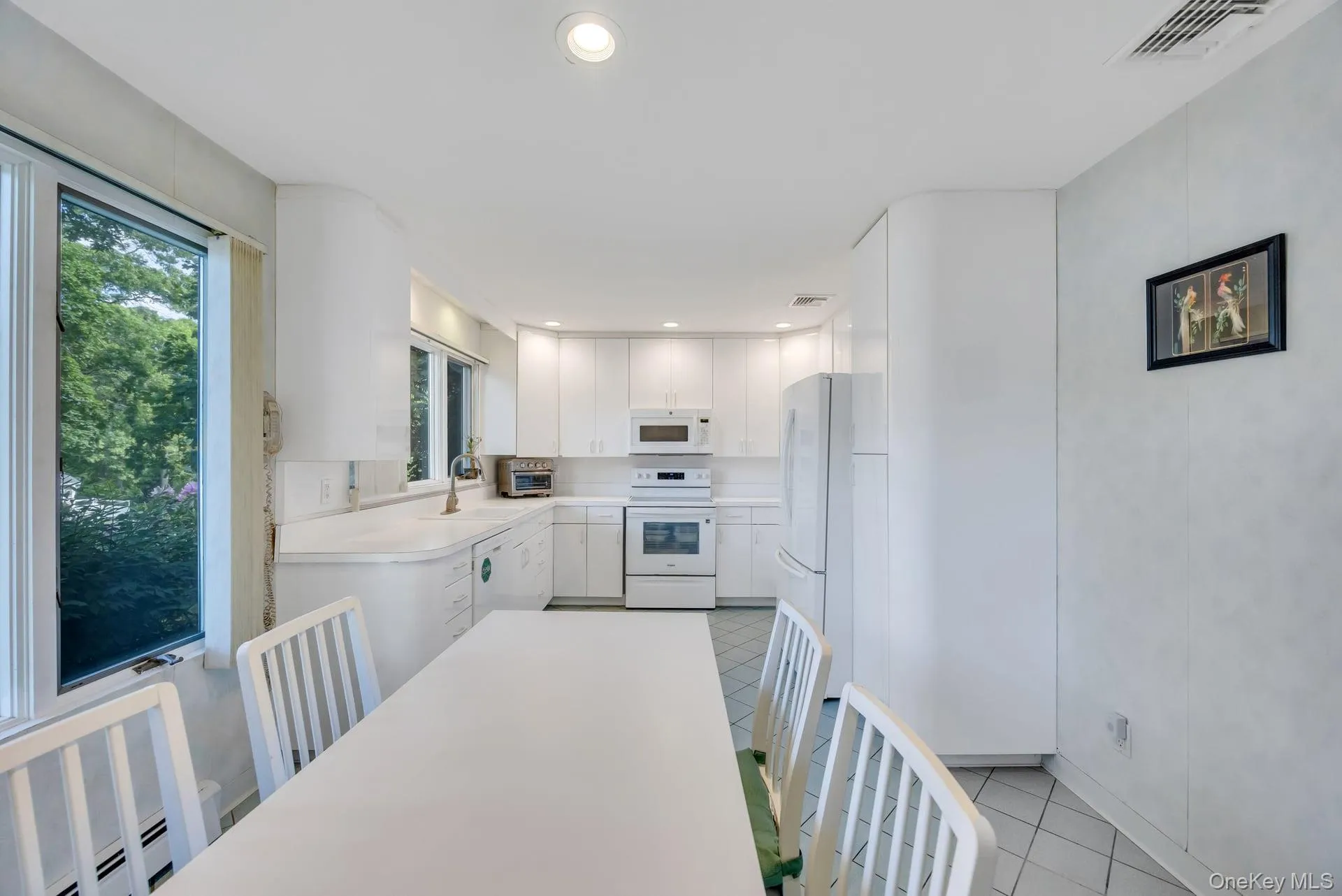 9 Quincy Lane, Smithtown, NY, 4 Bedrooms Bedrooms, 7 Rooms Rooms,2 BathroomsBathrooms,Residential,For Rent,Quincy,0,1008767 9 Quincy Lane, Smithtown, NY, 4 Bedrooms Bedrooms, 7 Rooms Rooms,2 BathroomsBathrooms,Residential,For Rent,Quincy,0,1008767