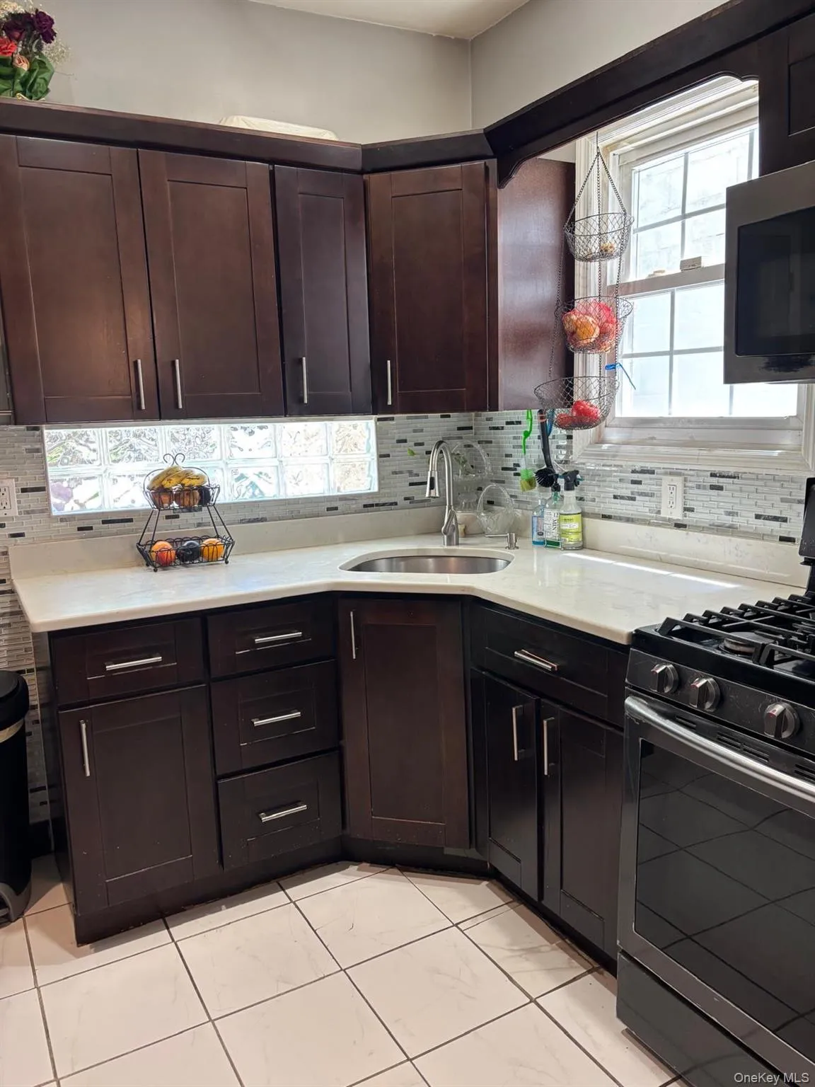 9109 139th Street, New York, NY, 3 Bedrooms Bedrooms, 8 Rooms Rooms,2 BathroomsBathrooms,Residential,For Rent,139th,0,1008768 9109 139th Street, New York, NY, 3 Bedrooms Bedrooms, 8 Rooms Rooms,2 BathroomsBathrooms,Residential,For Rent,139th,0,1008768